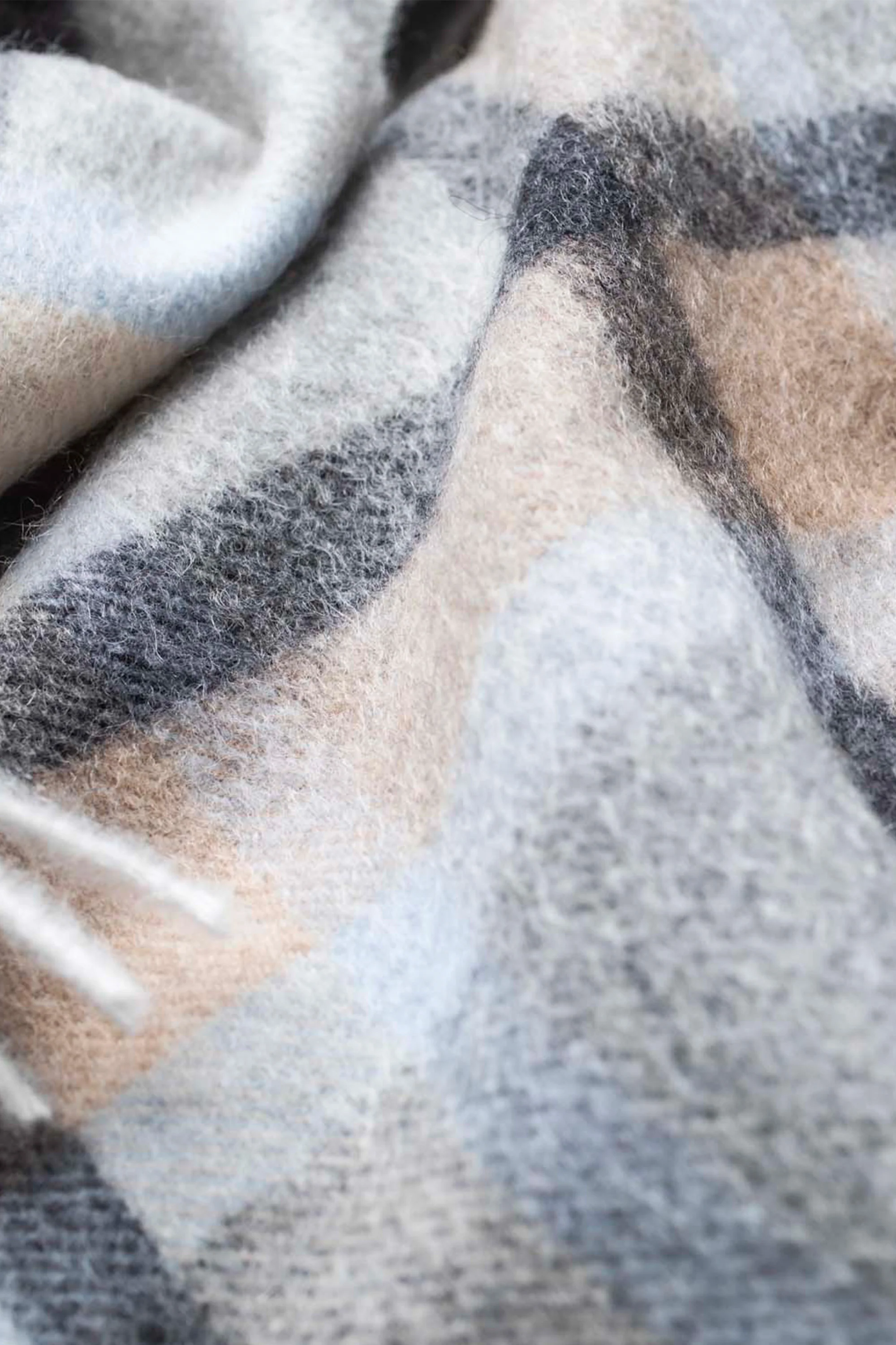 Made In Scotland Princeton Check Cashmere Scarf - Blue - Image 4