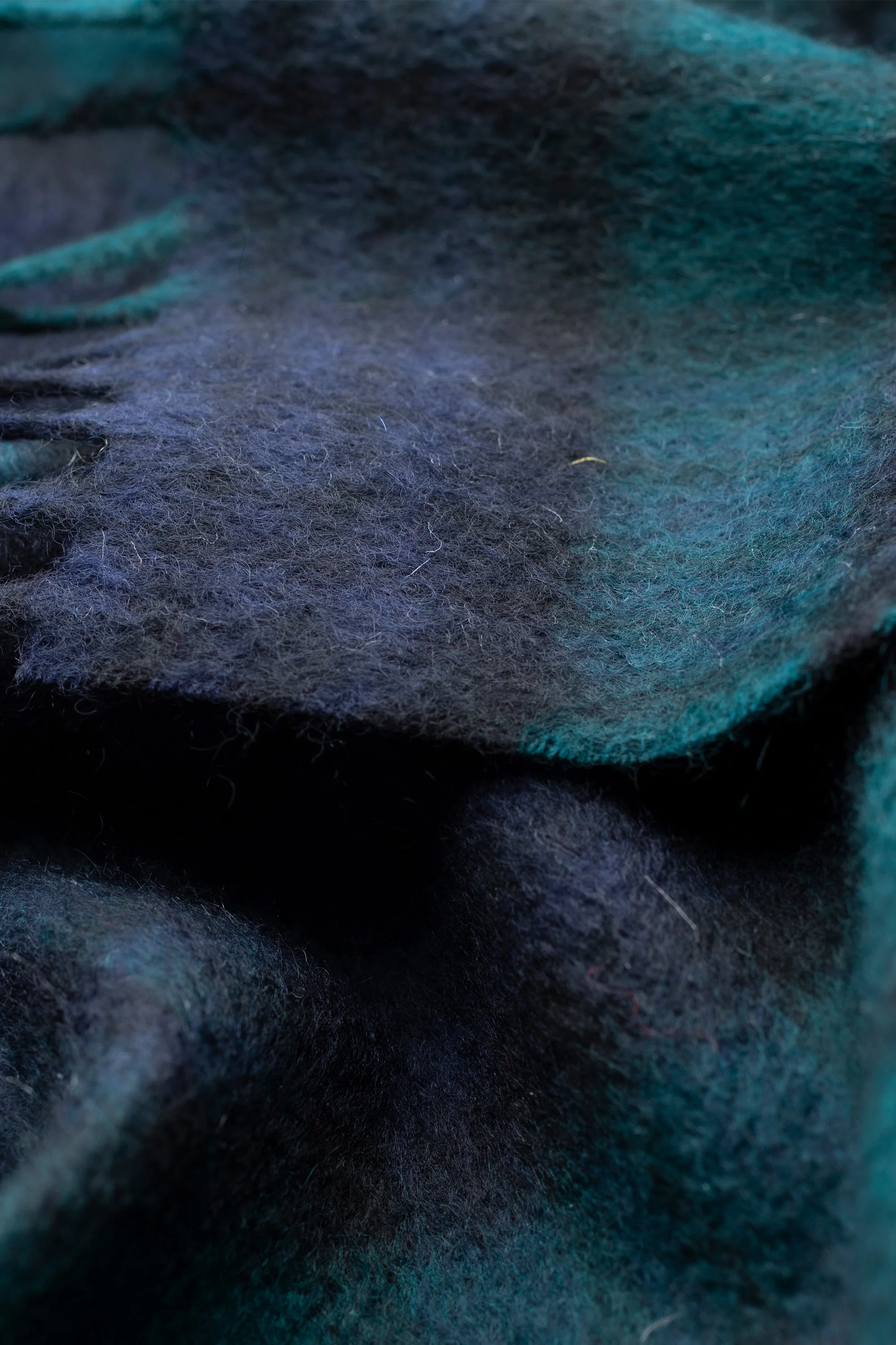 Heritage Tartan Cashmere Scarf - Blackwatch - Image 4