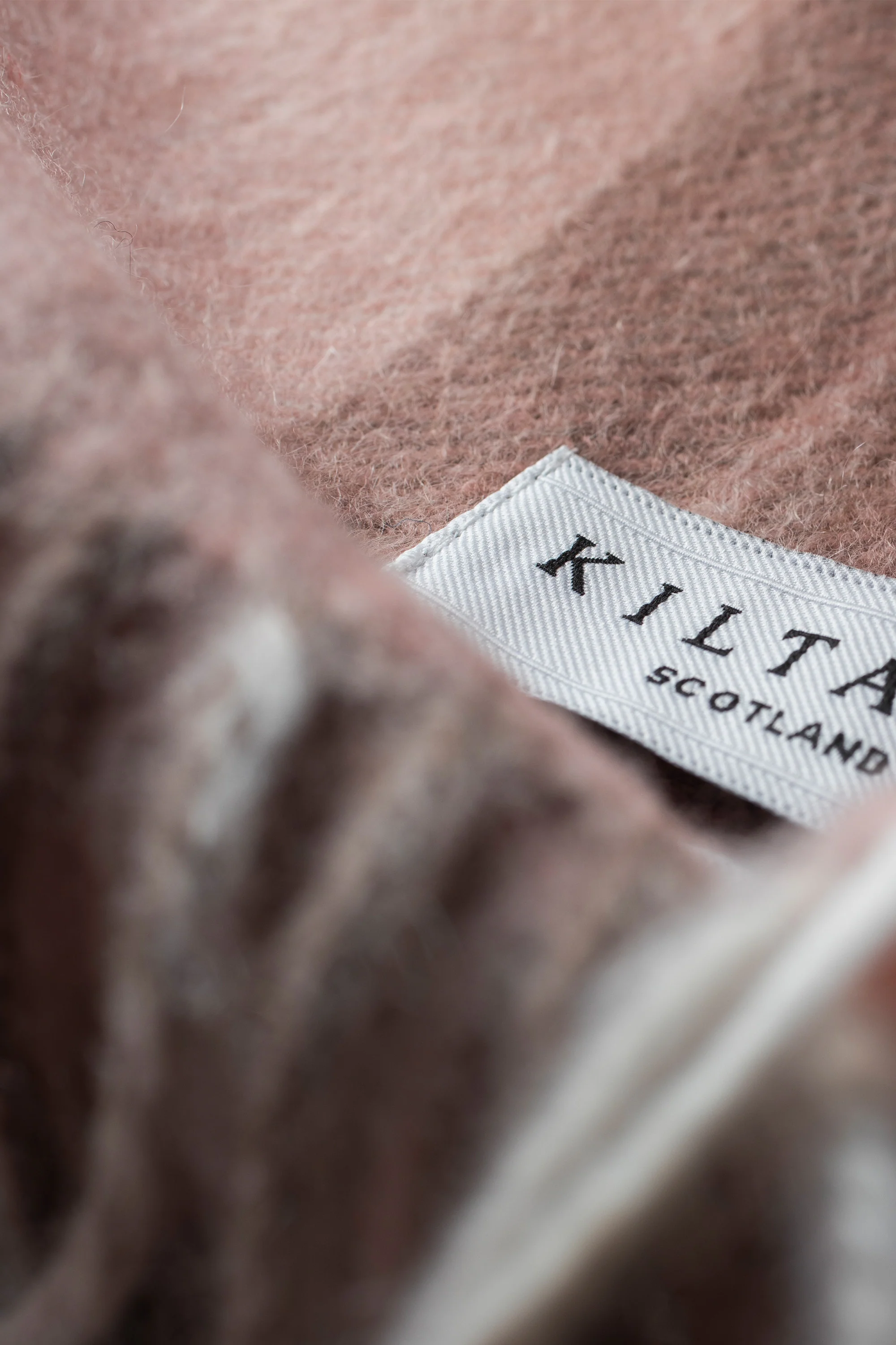 Contemporary Check Cashmere Scarf - Cameo - Image 4