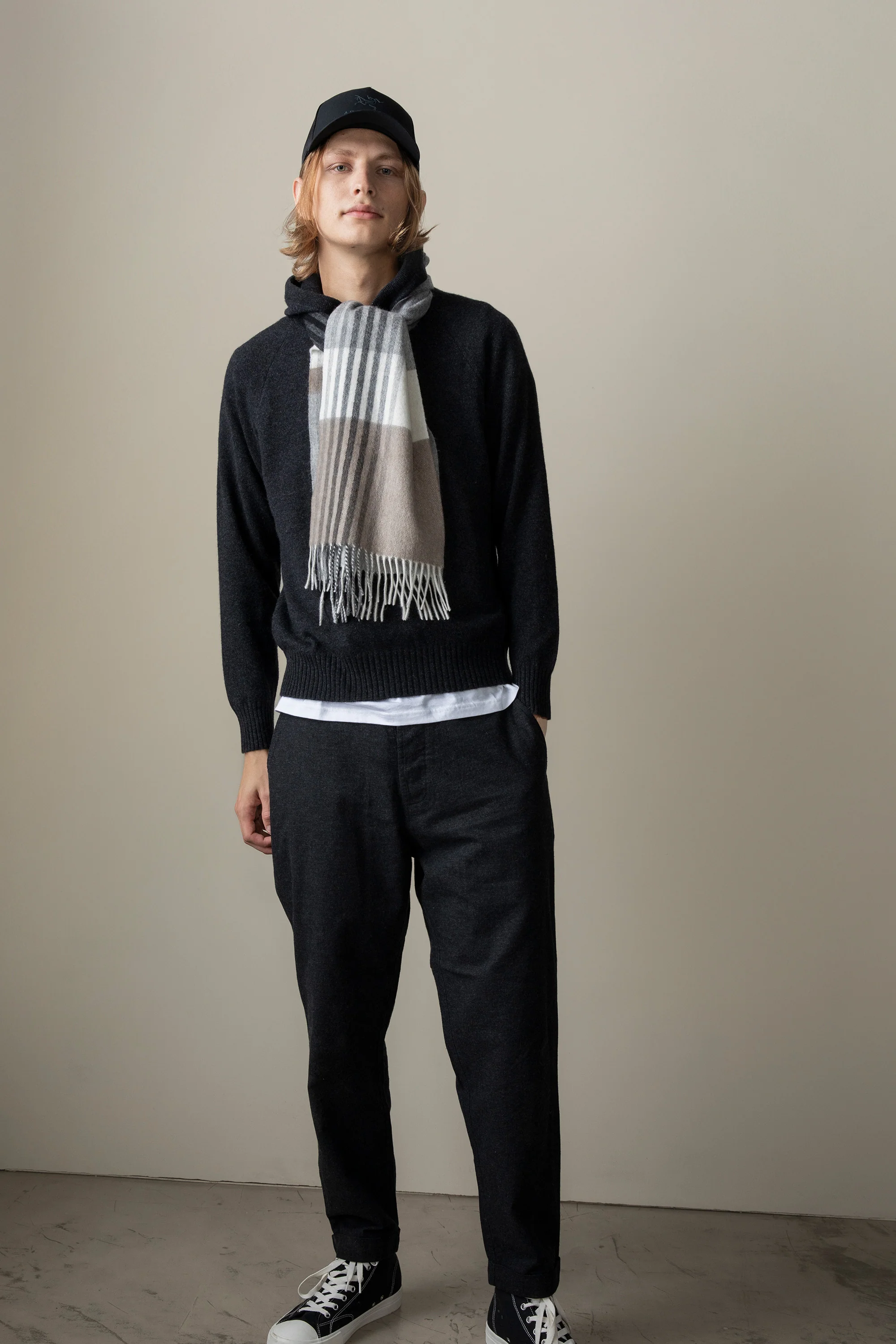 Contemporary Check Cashmere Scarf - Monochrome - Image 2