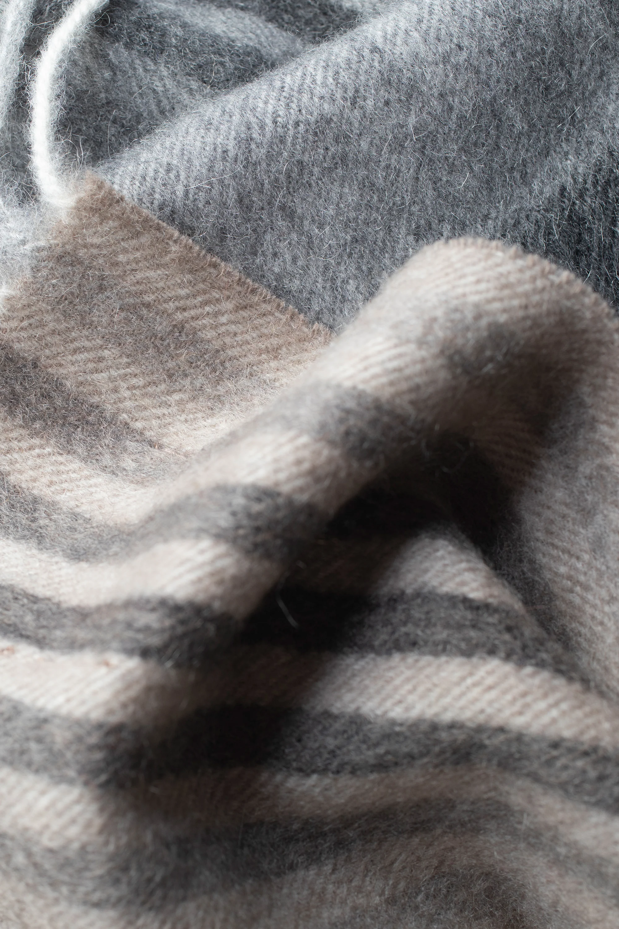 Contemporary Check Cashmere Scarf - Monochrome - Image 4