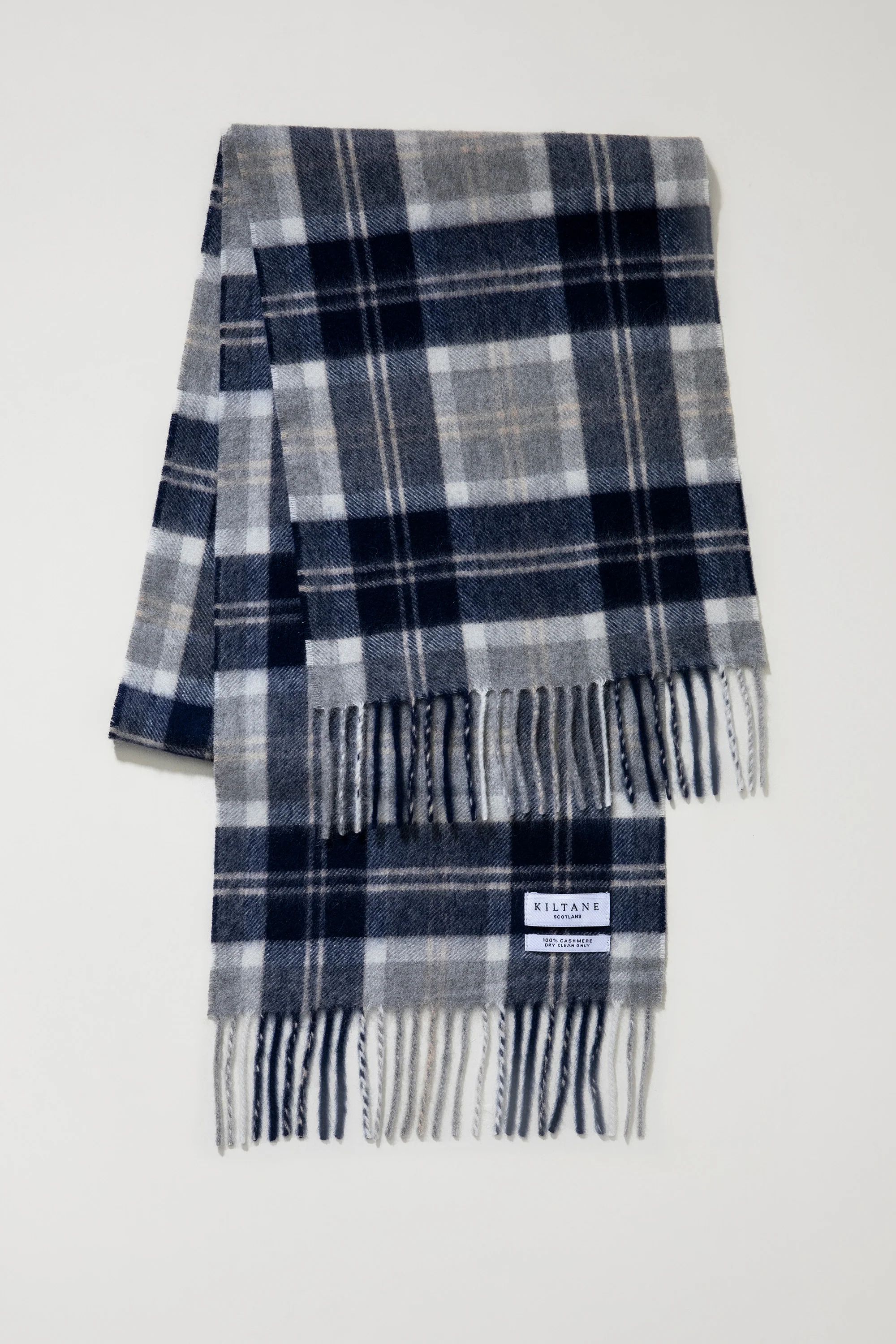 Heritage Tartan Cashmere Scarf - Silver Bannockbane - Image 3