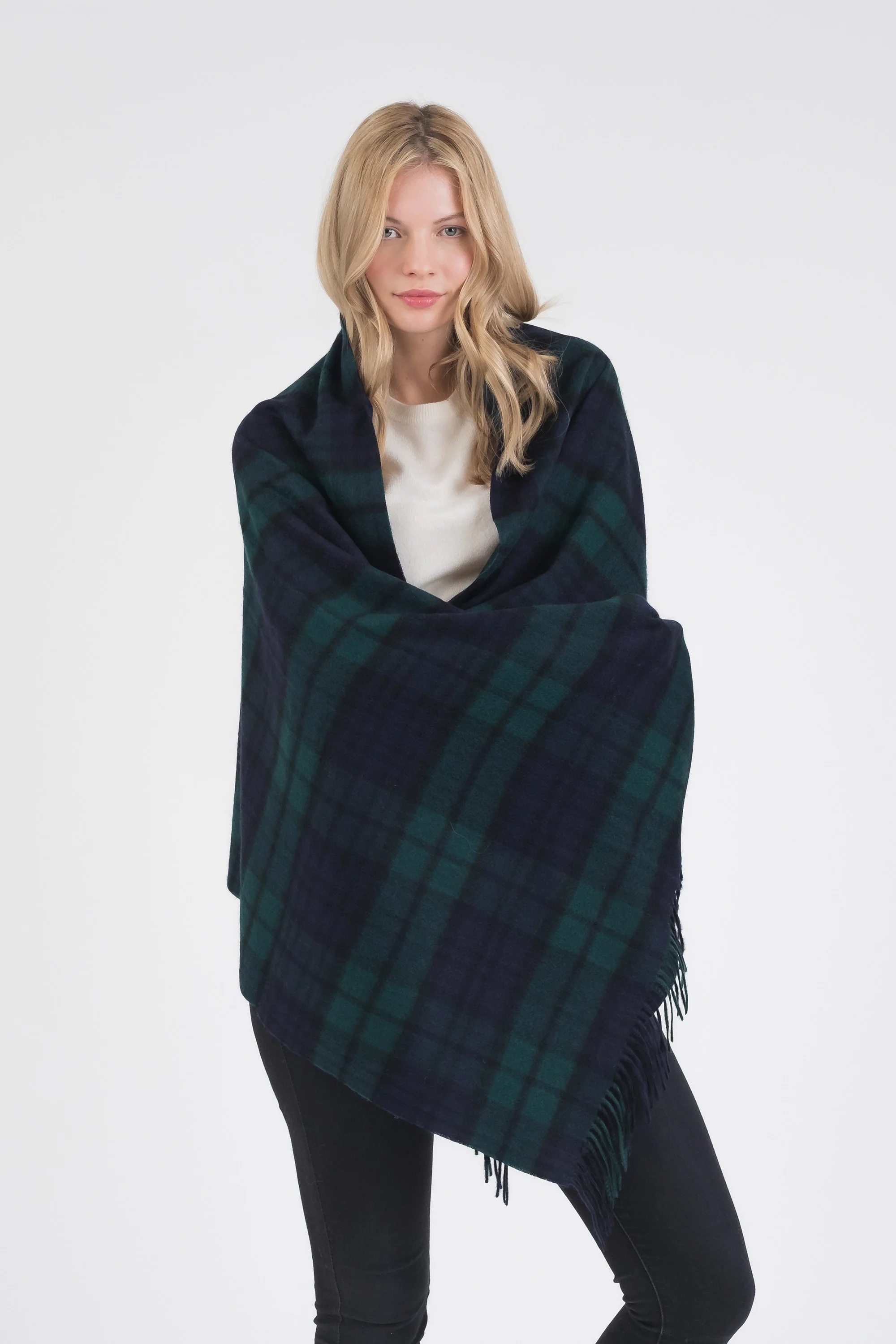 Heritage Tartan Cashmere Stole - Blackwatch - Image 3