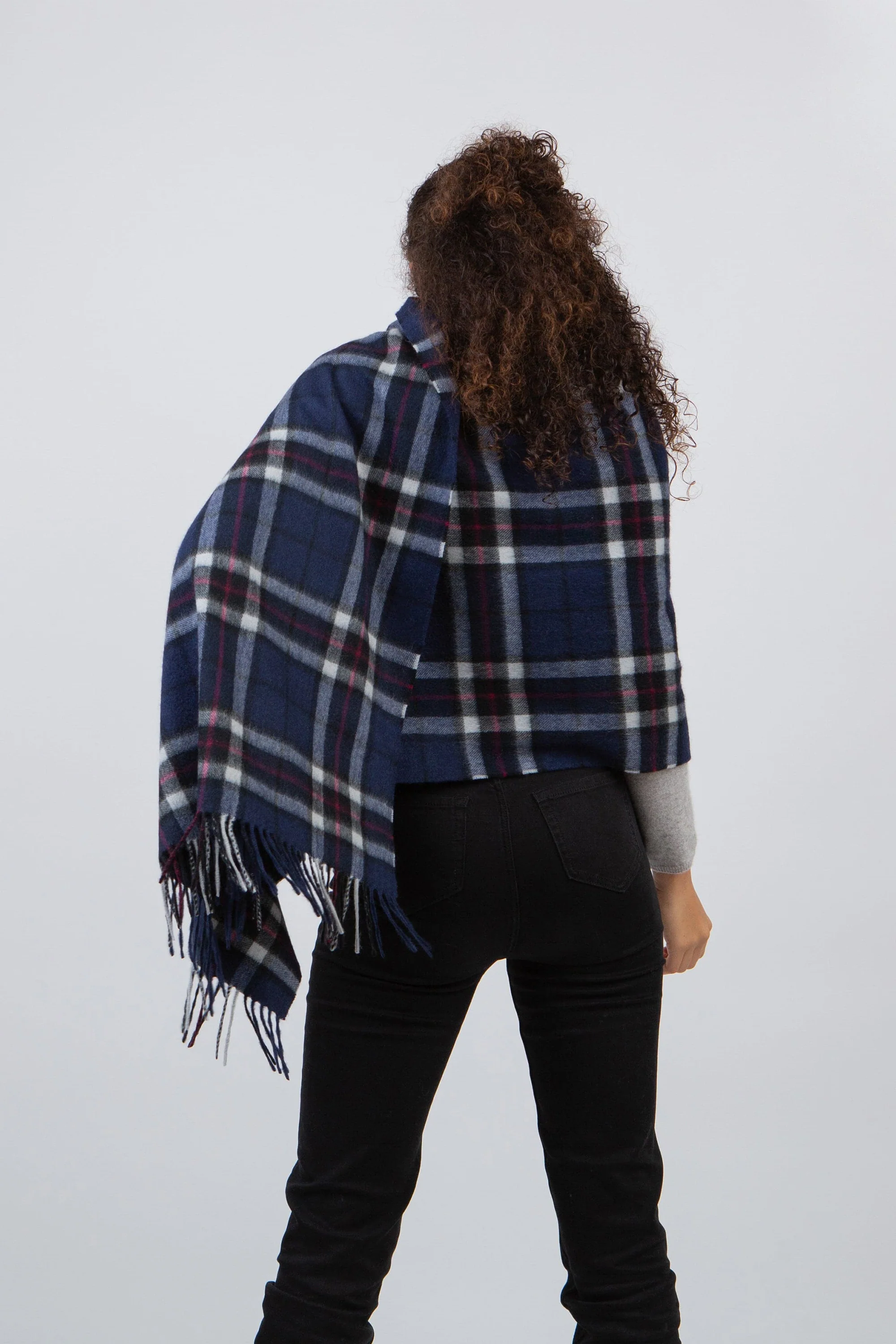 Cashmere Stole - Navy Scotty Thompson - Image 2