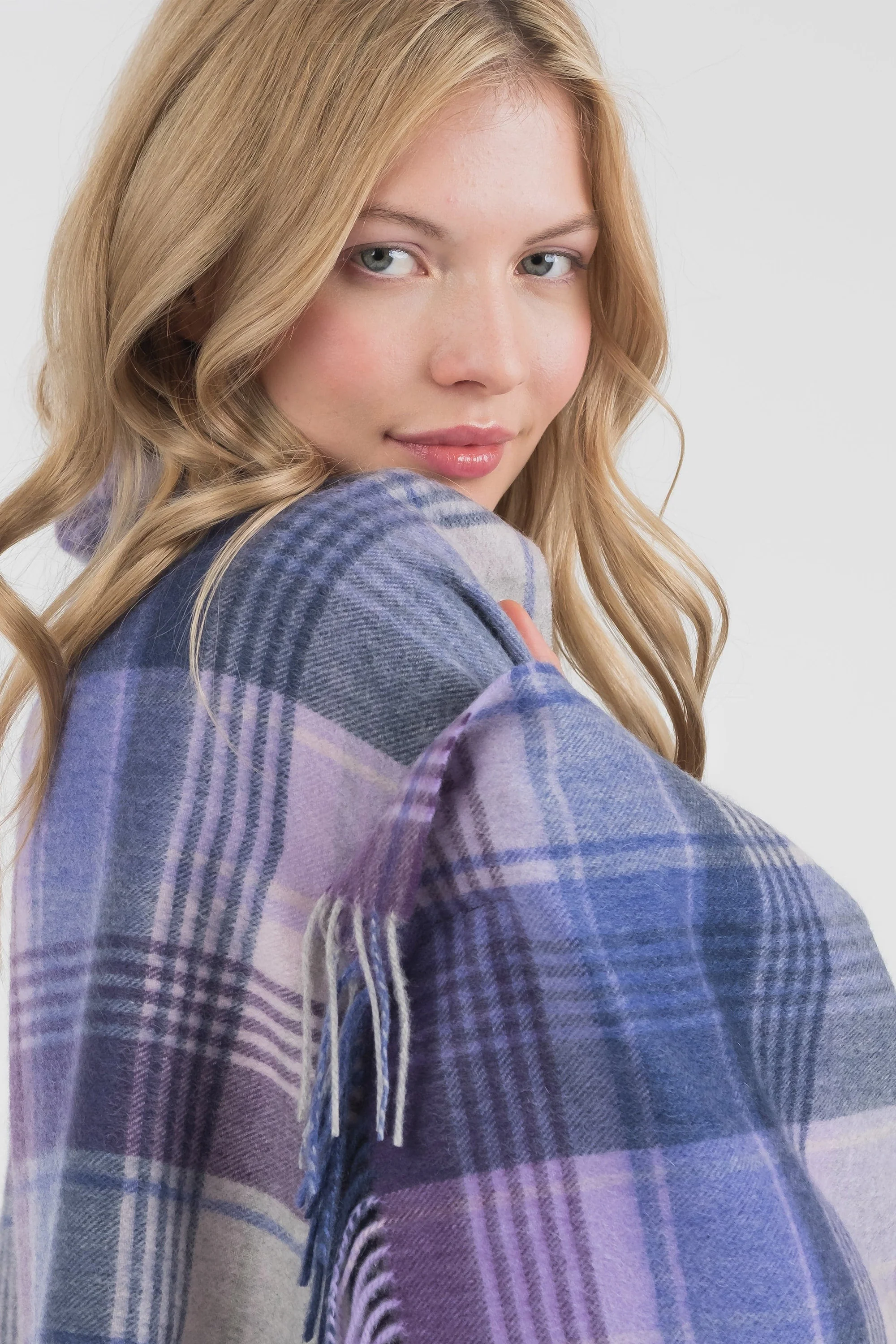 Repeat Edge Cashmere Stole - Purple - Image 3