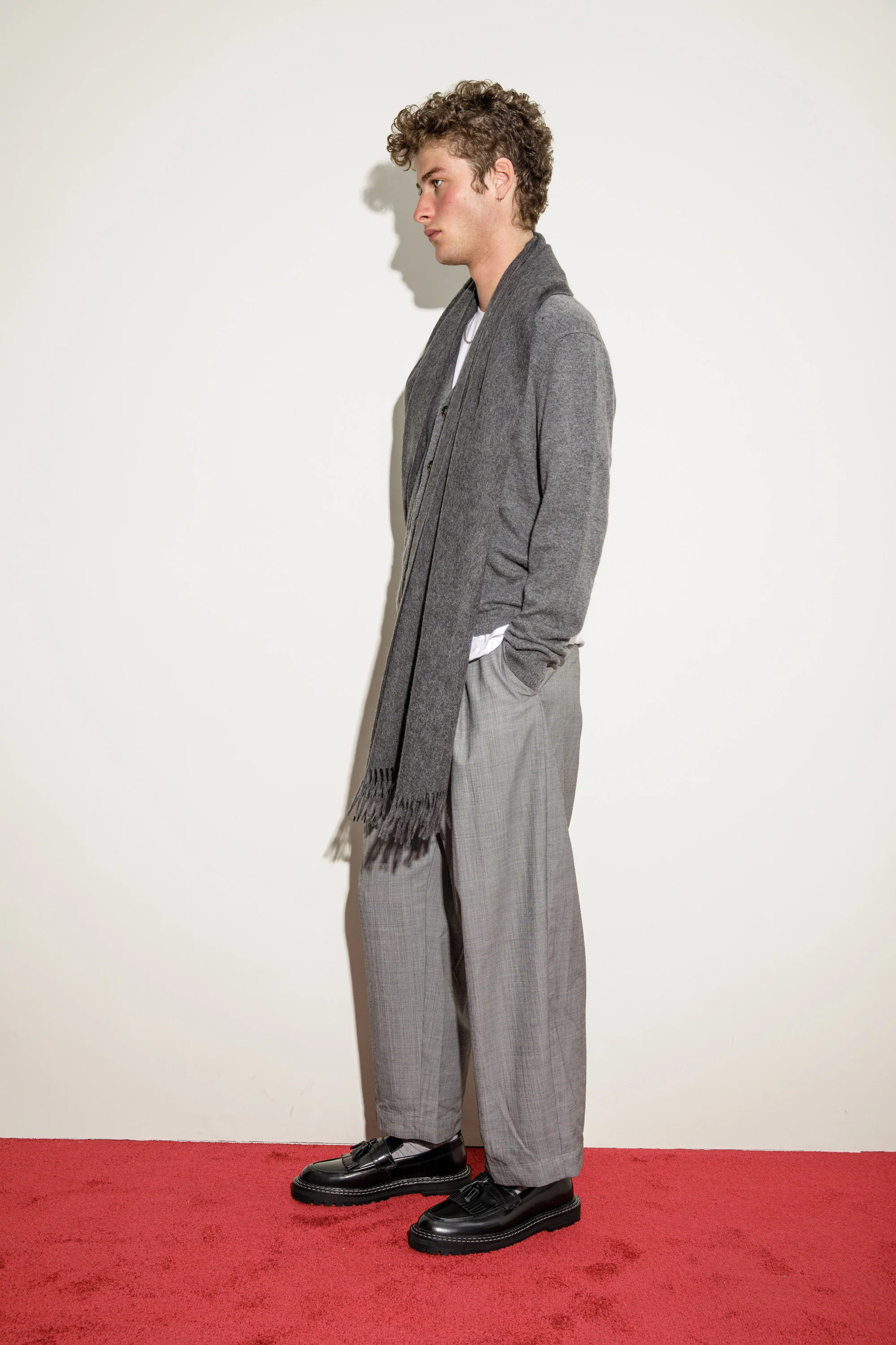 Solid Cashmere Stole - Steinway Grey - Image 3