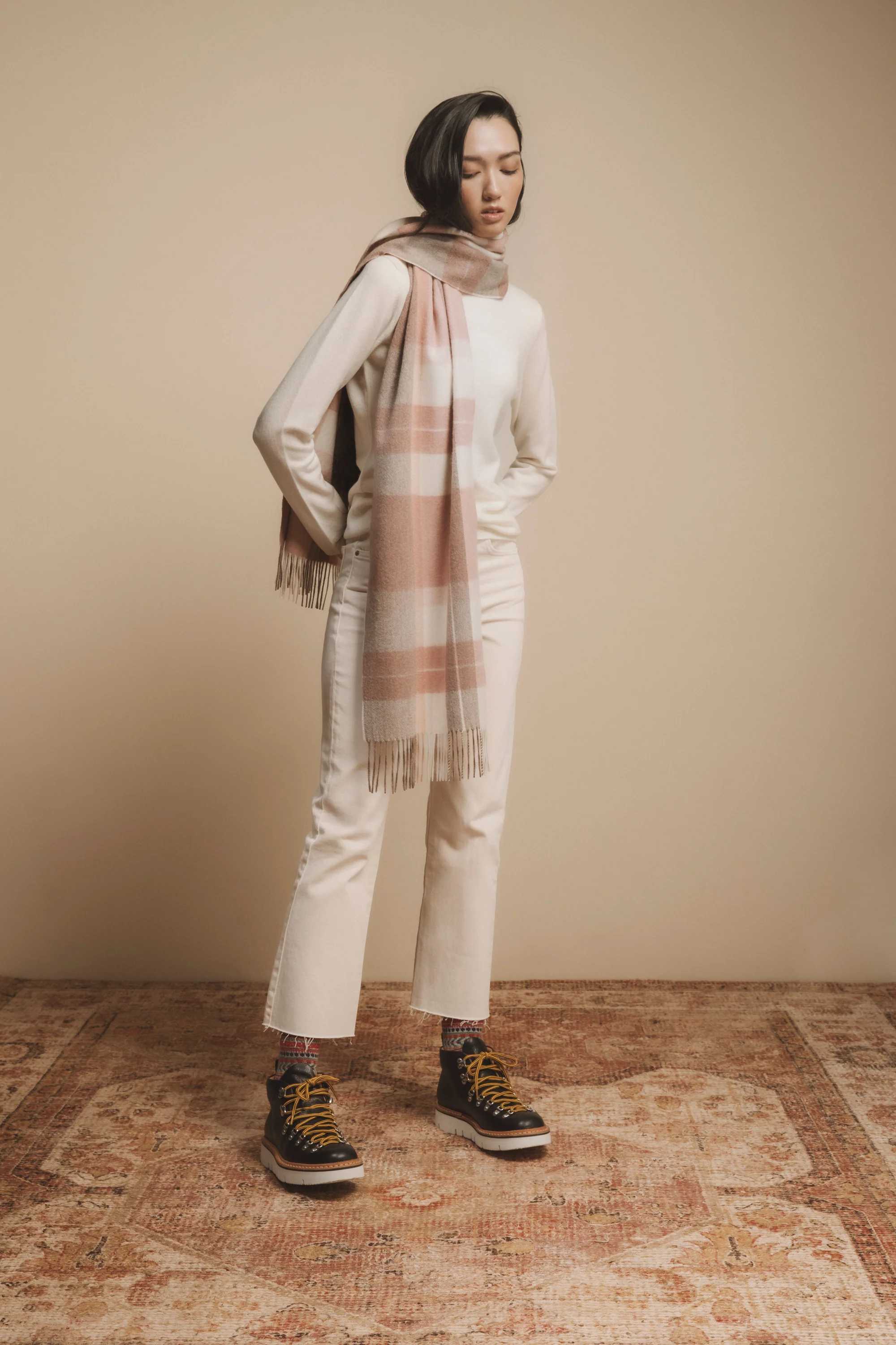 Contemporary Check Cashmere Wide Scarf - Cameo Check - Image 2
