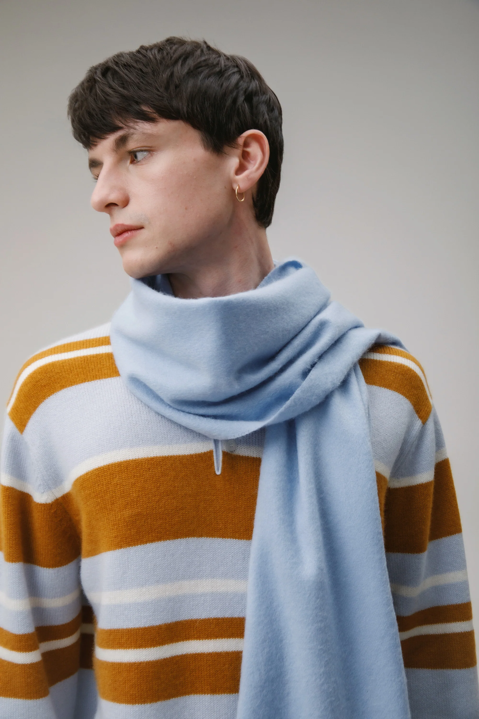 Solid Cashmere Wide Scarf - Blue - Image 4