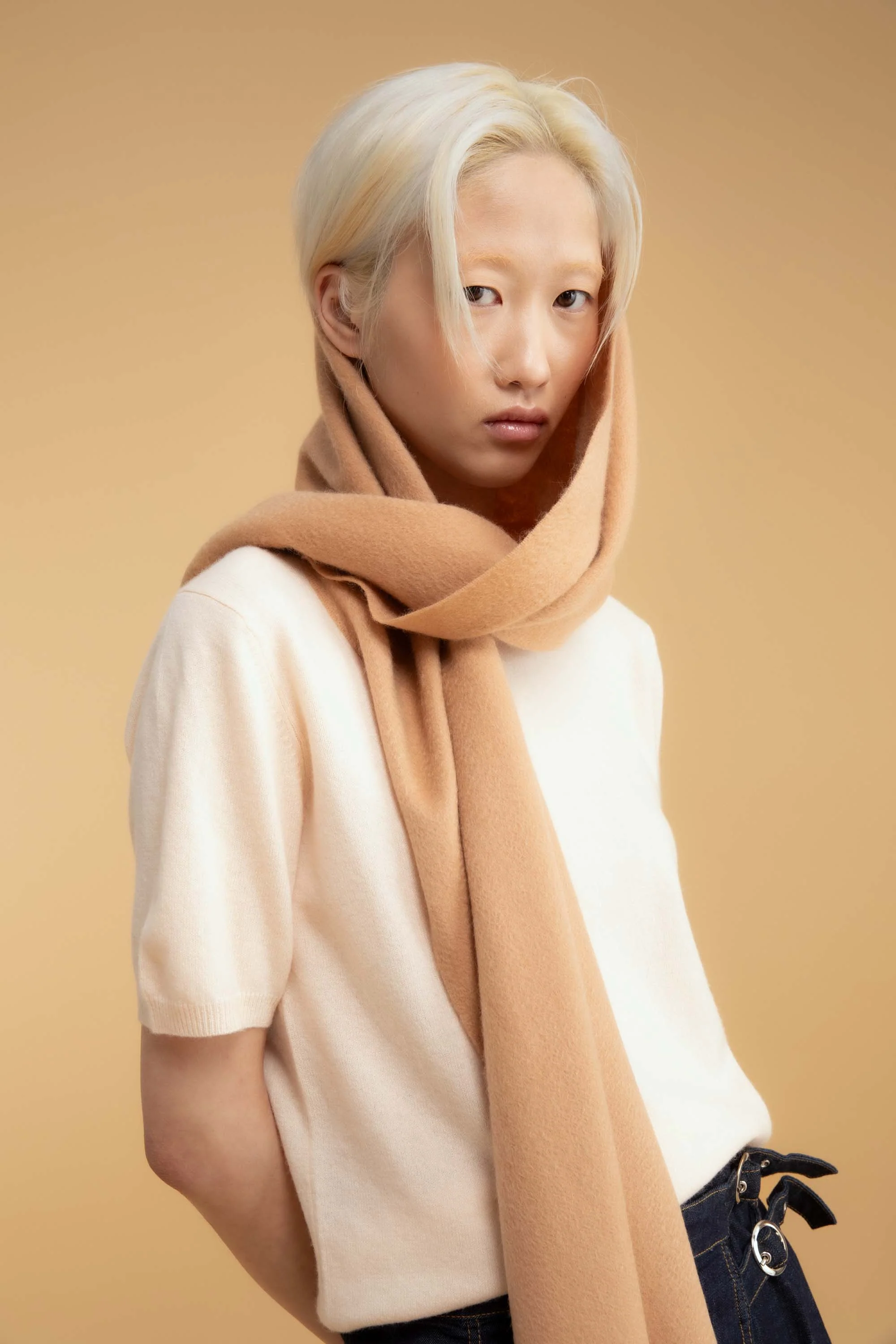 Solid Cashmere Wide Scarf - Warm Camel - Image 2