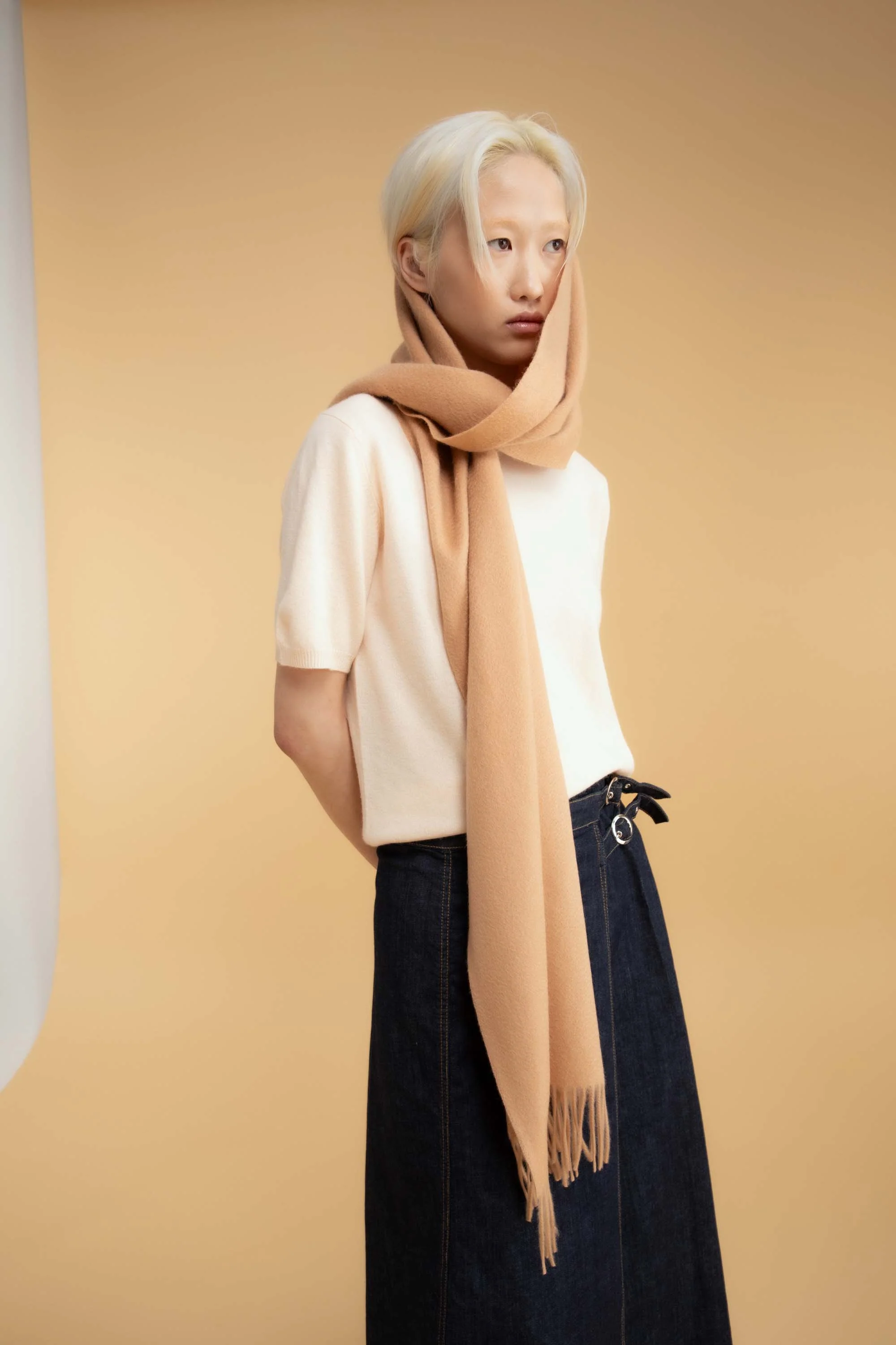 Solid Cashmere Wide Scarf - Warm Camel - Image 3