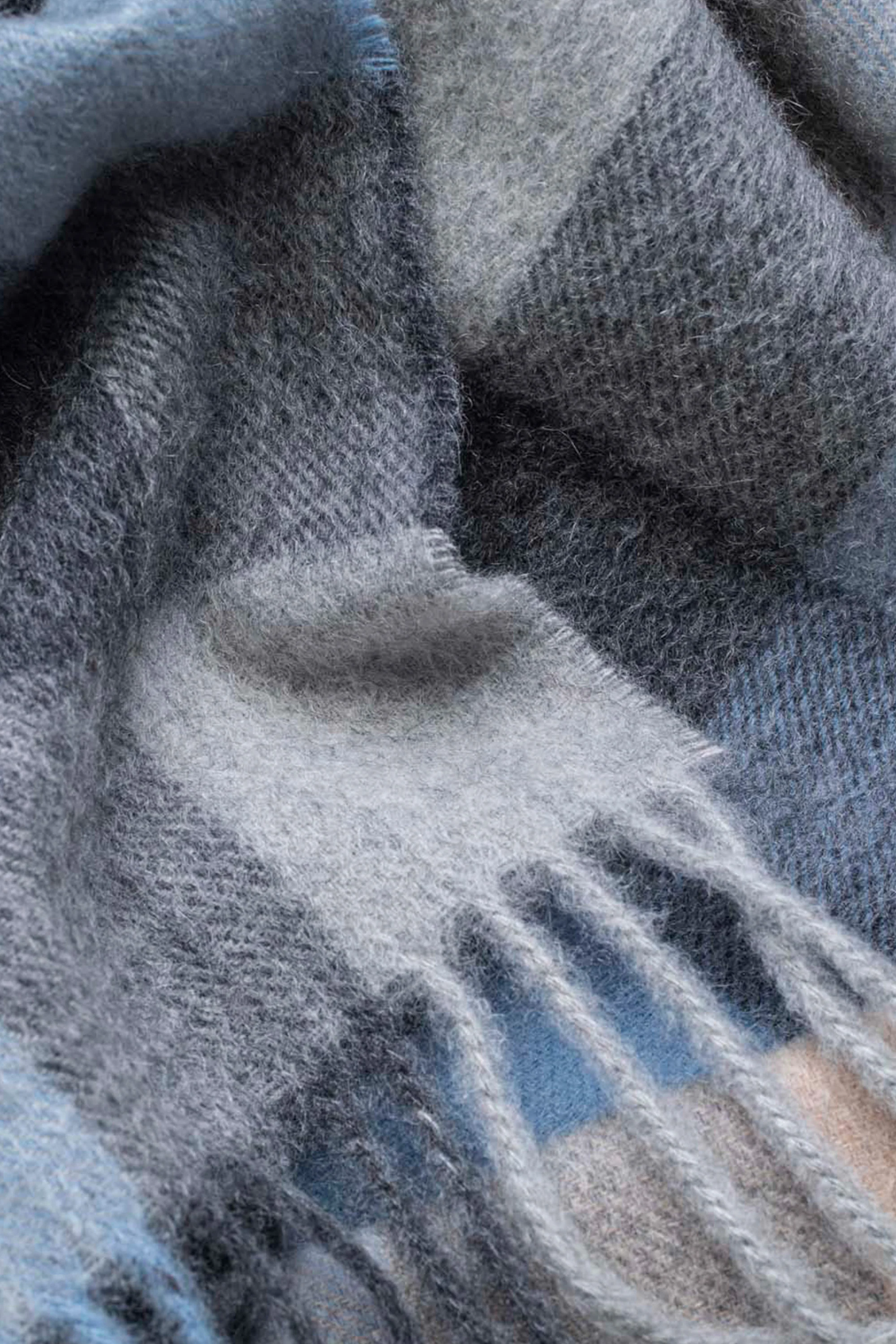 Made in Scotland 5 Square Cashmere Scarf - Fresco - Image 3