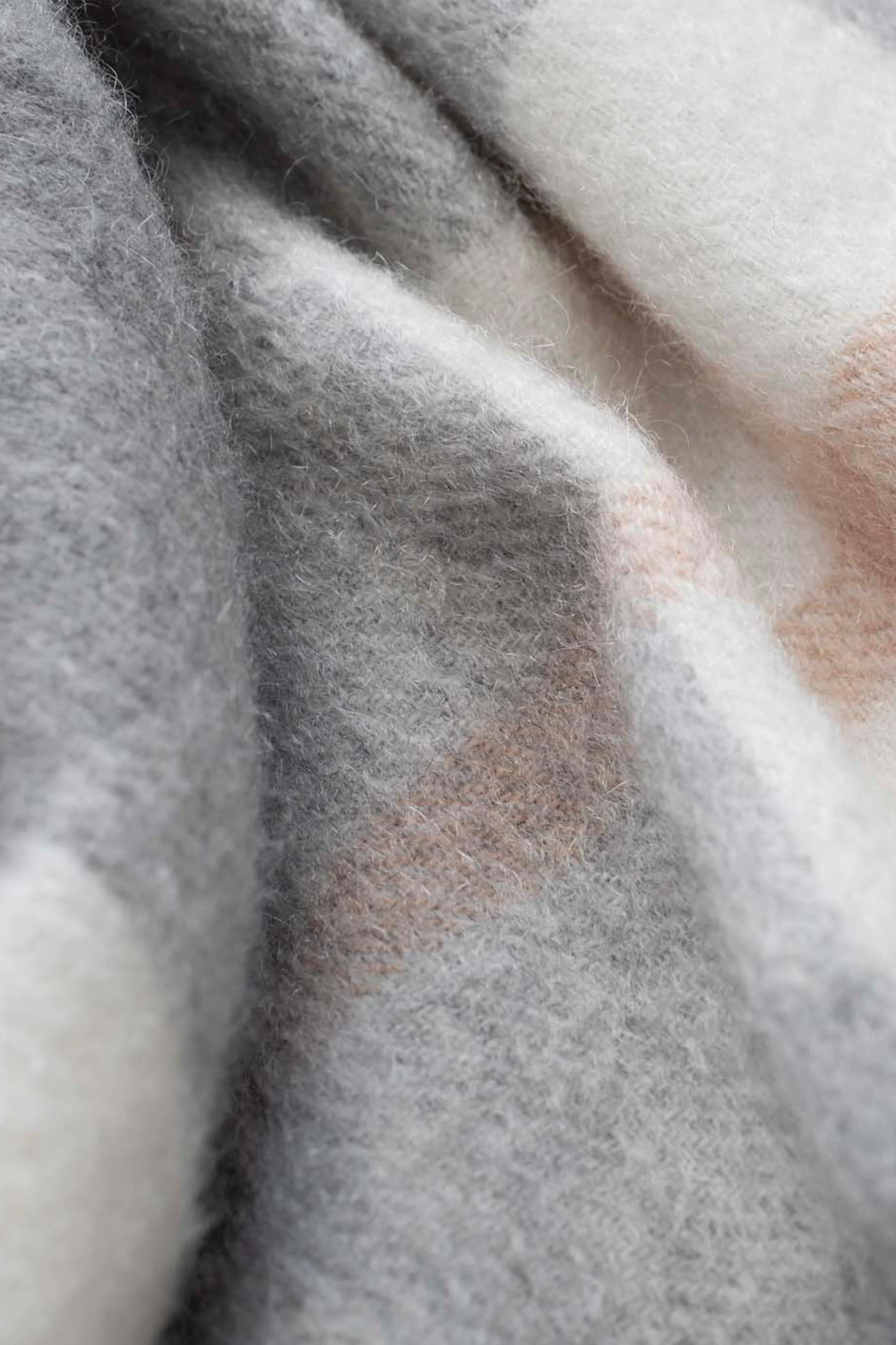 Made In Scotland Contemporary Check Cashmere Stole - Grey - Image 4