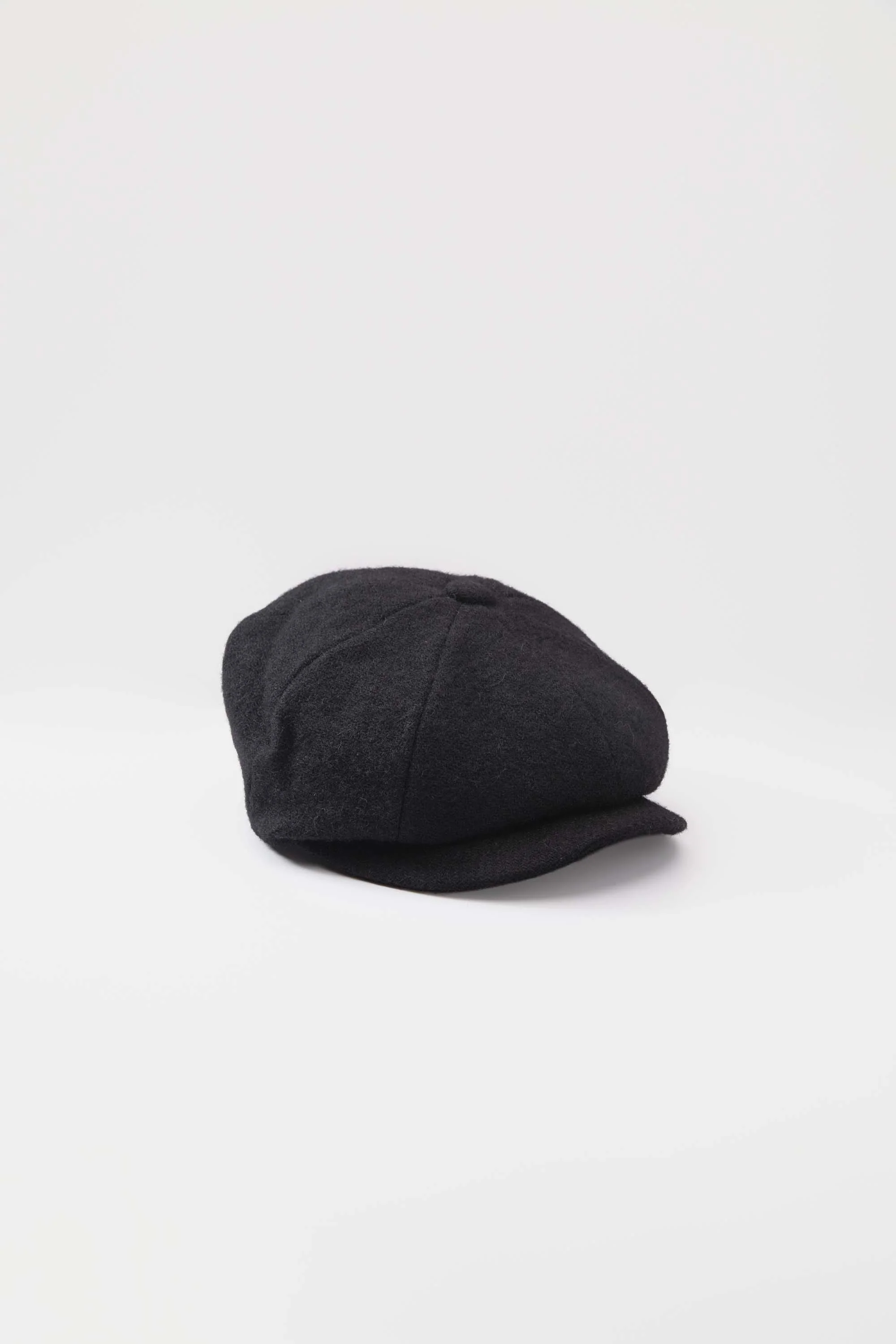 Harris Tweed Carloway Hat - Plain Black Twill - Image 4