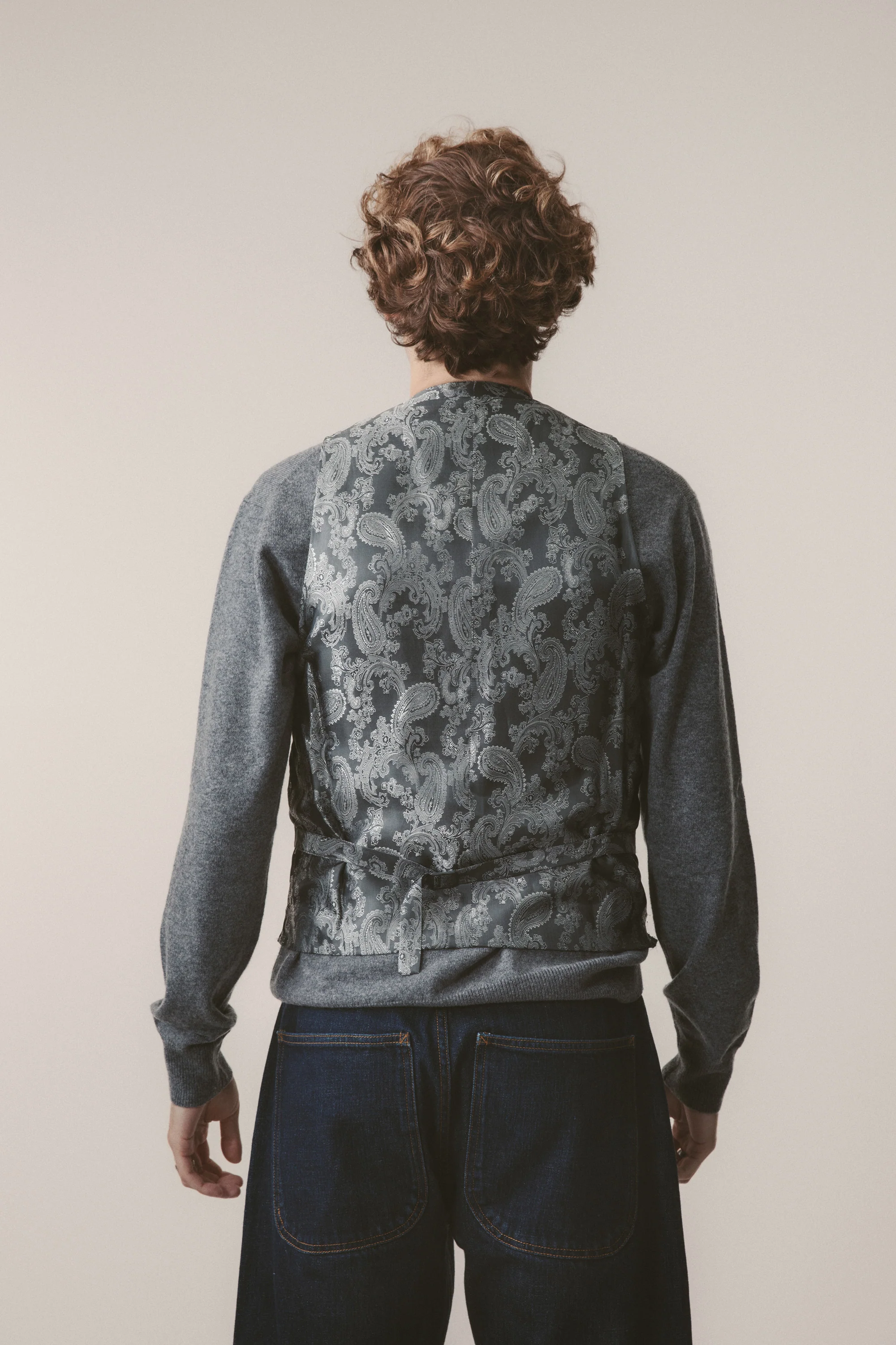 Harris Tweed Iain Waistcoat - Charcoal Melange - Image 4