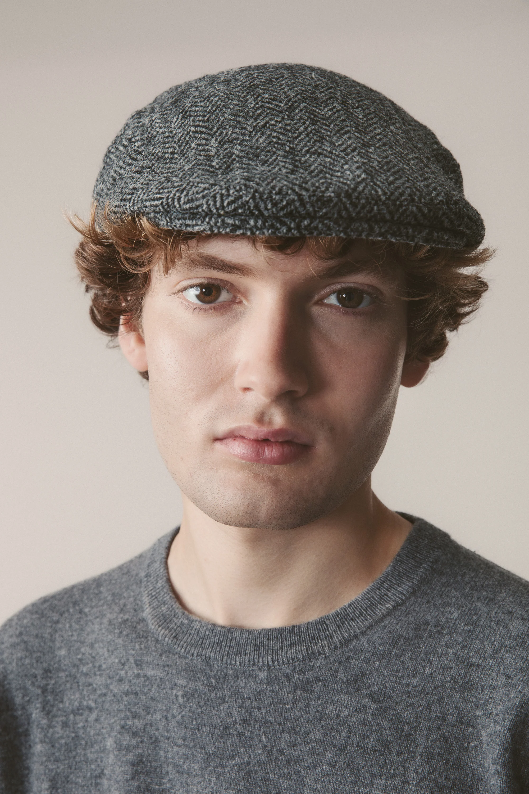 Harris Tweed Stornoway Cap - Charcoal Herringbone - Image 2