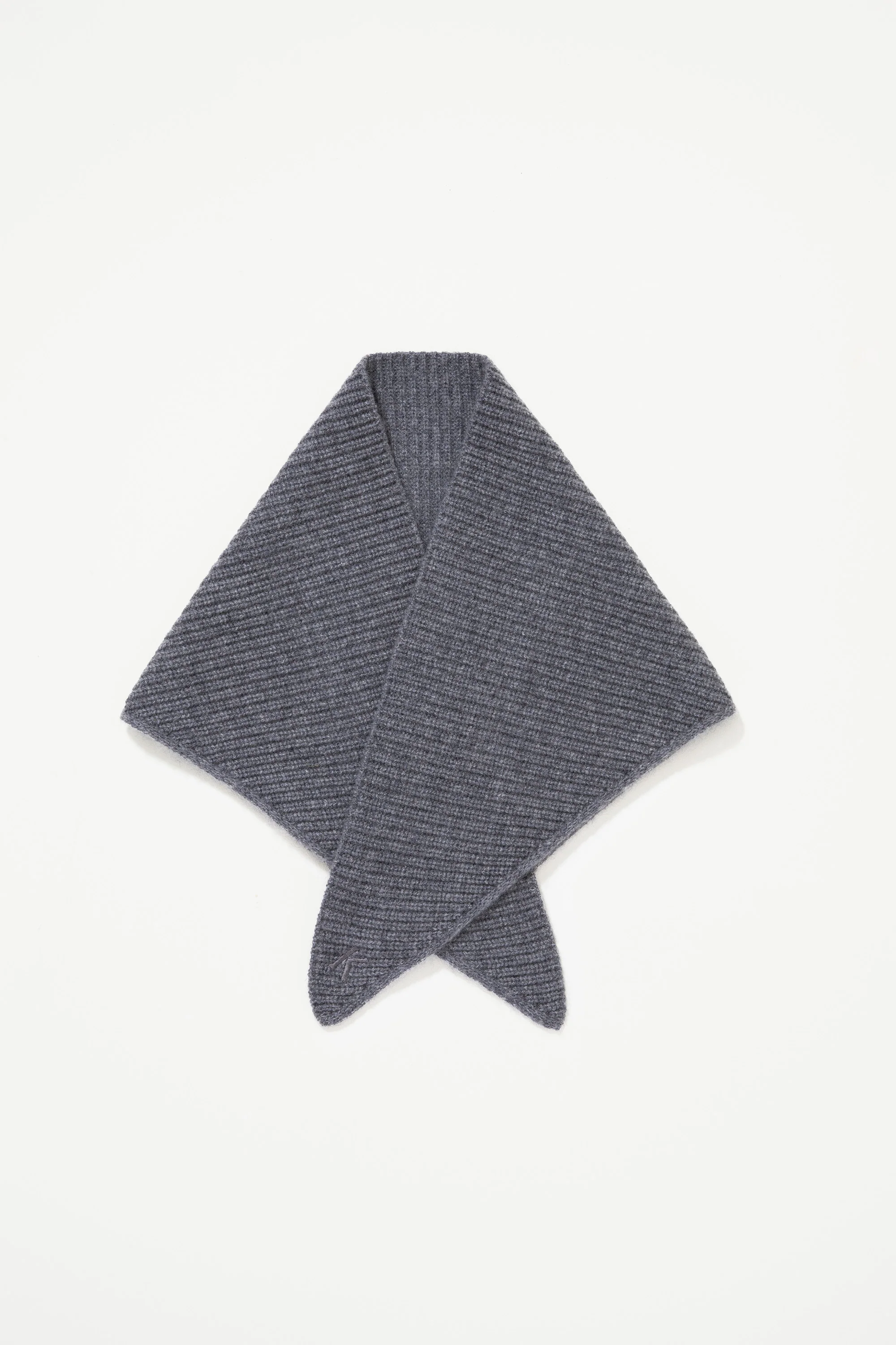 Knitted Cashmere Neck Tie - Grey - Image 4