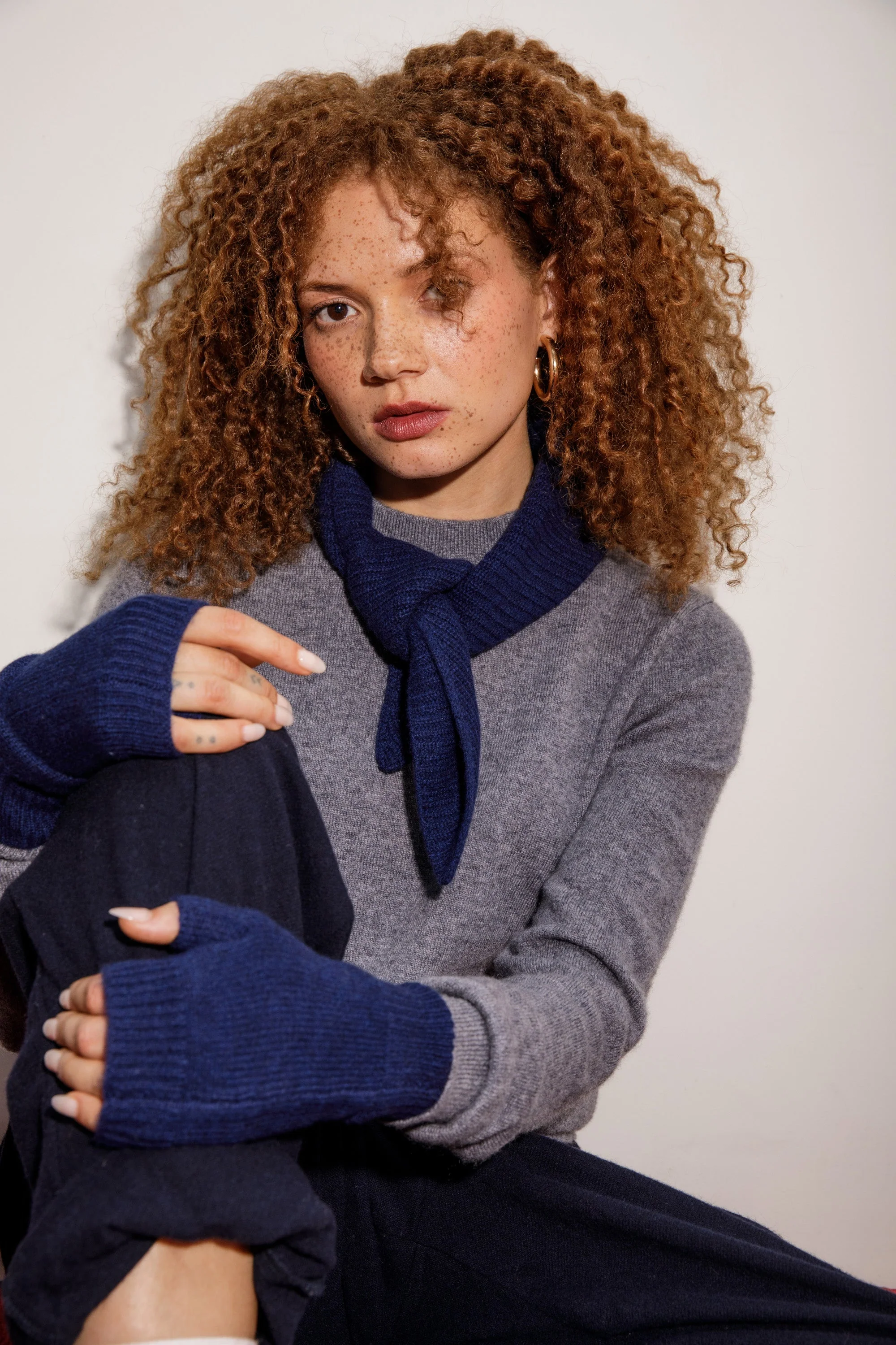 Knitted Cashmere Neck Tie - Cosmos - Image 6