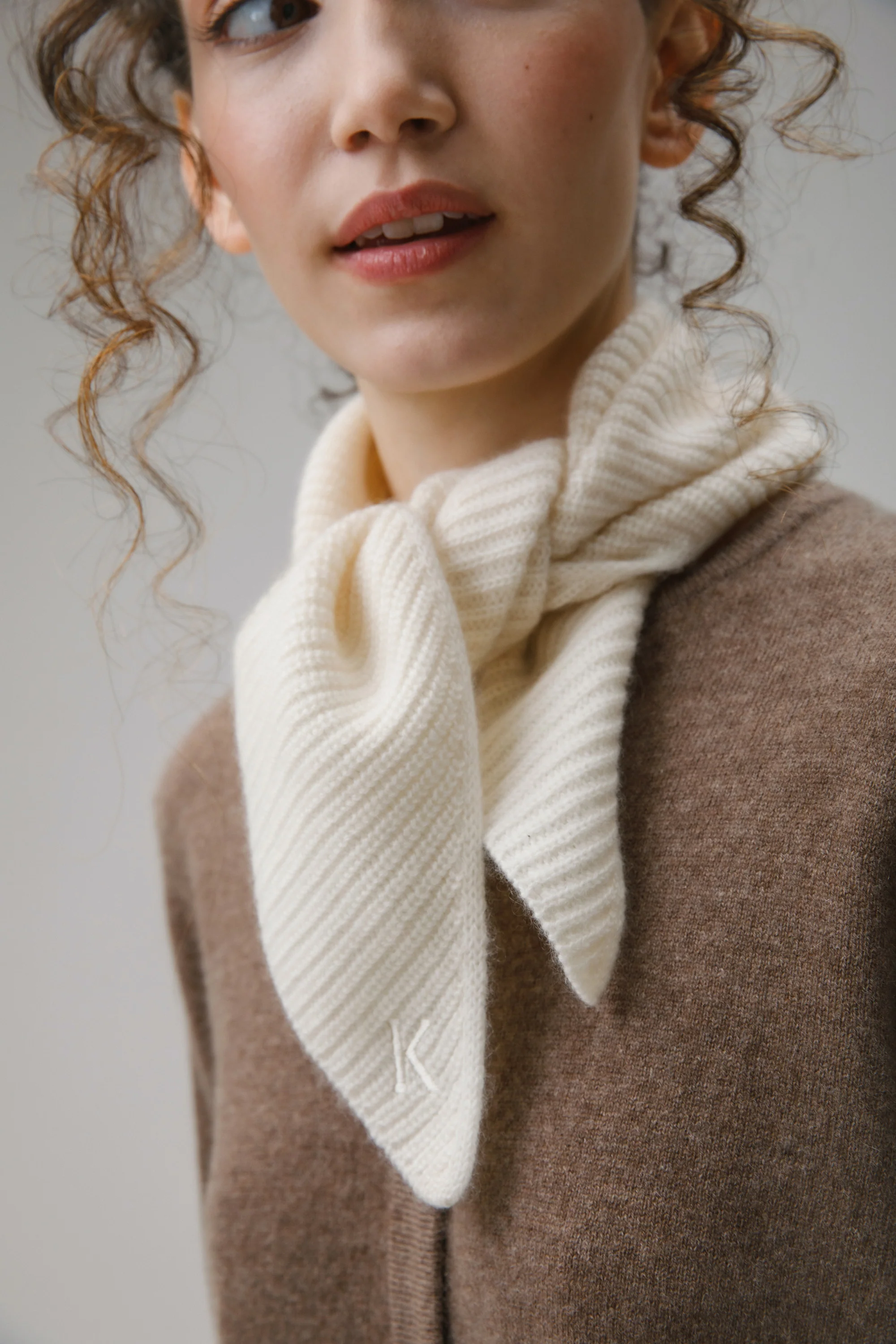 Knitted Cashmere Neck Tie - Cream - Image 3