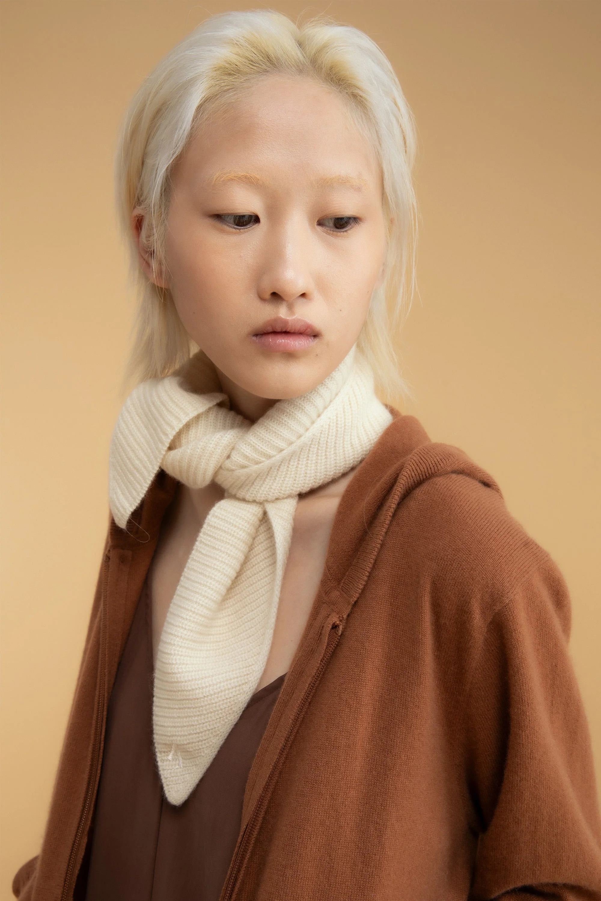 Knitted Cashmere Neck Tie - Cream - Image 6