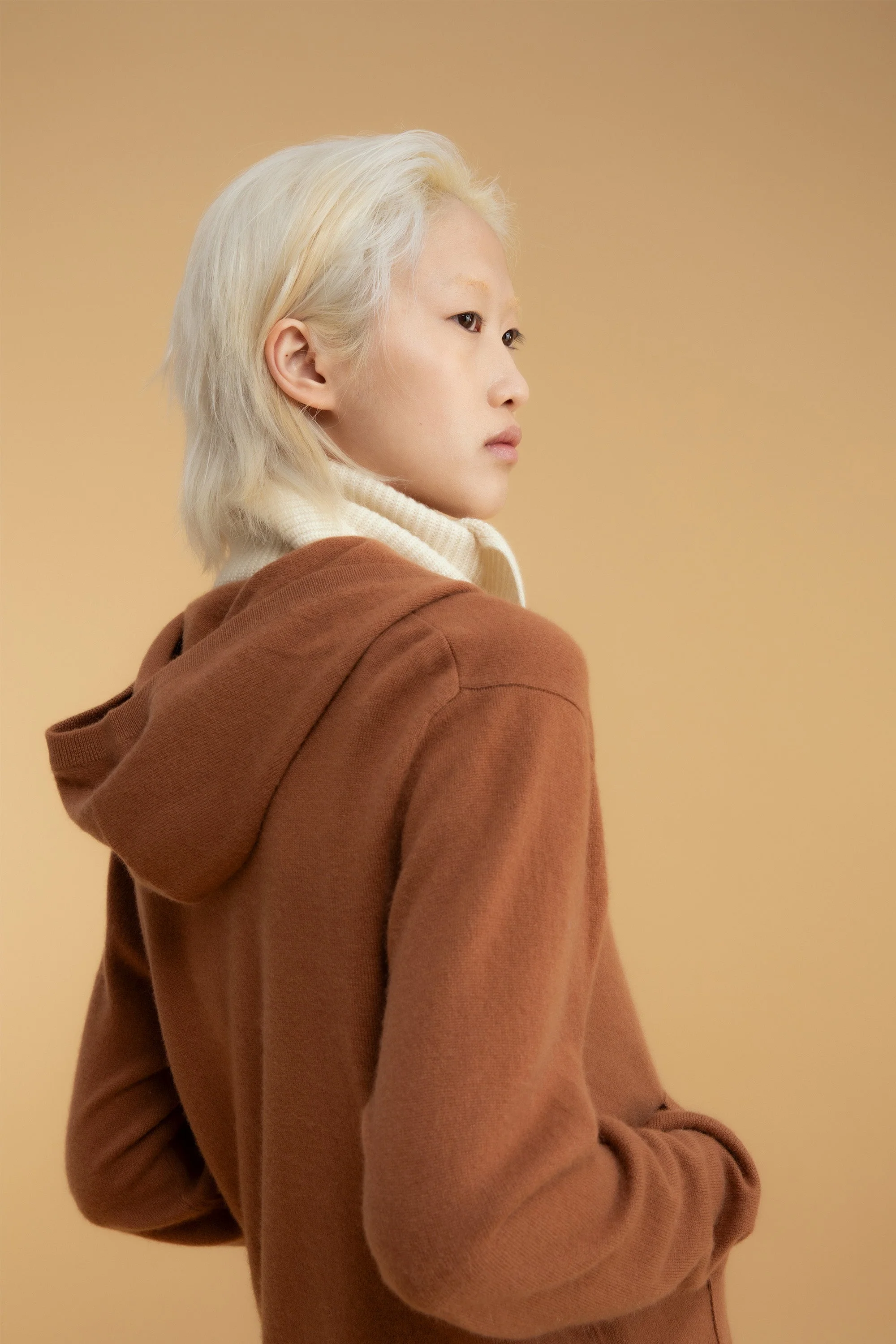 Knitted Cashmere Neck Tie - Cream - Image 7