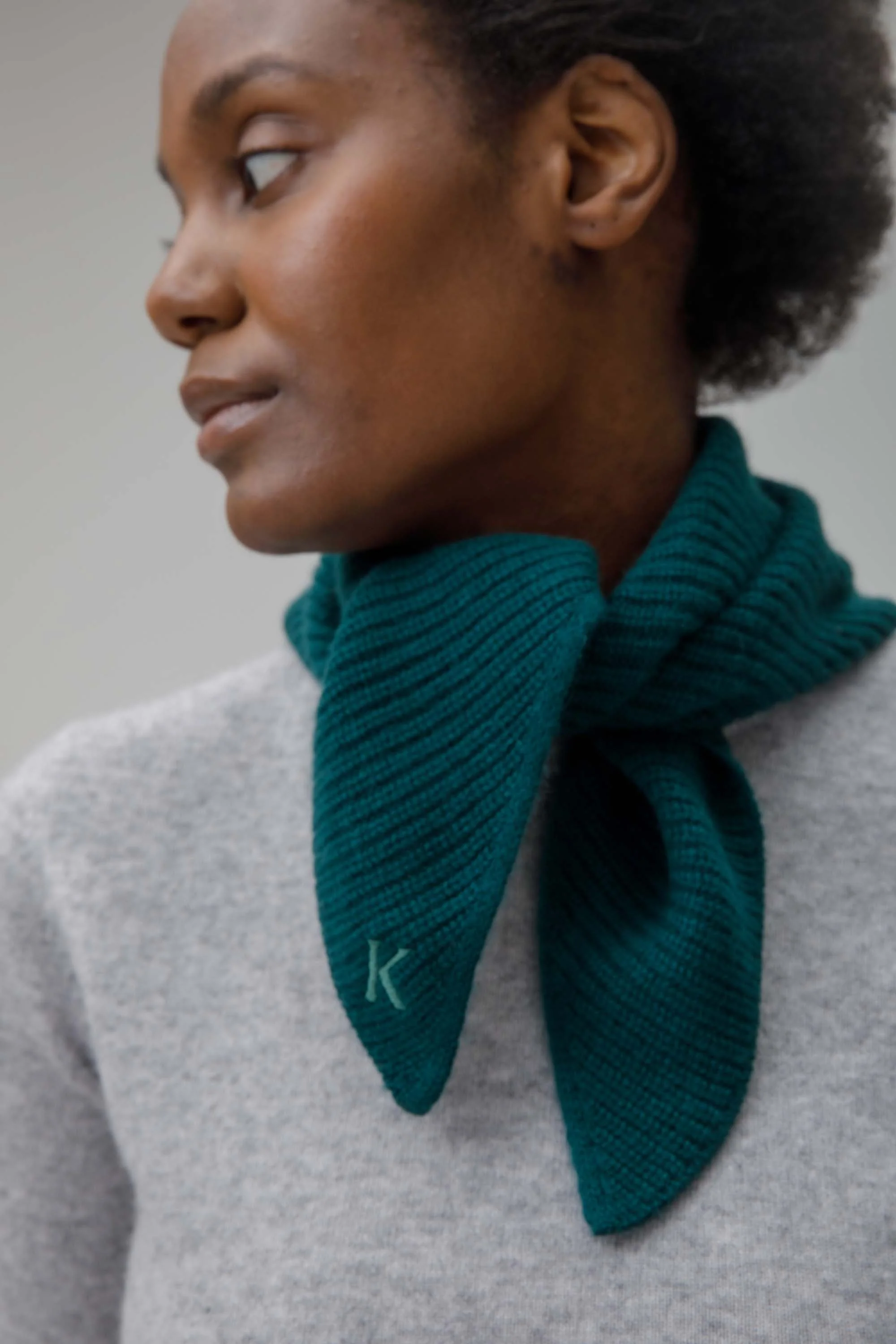 Knitted Cashmere Neck Tie - Forest Green - Image 2