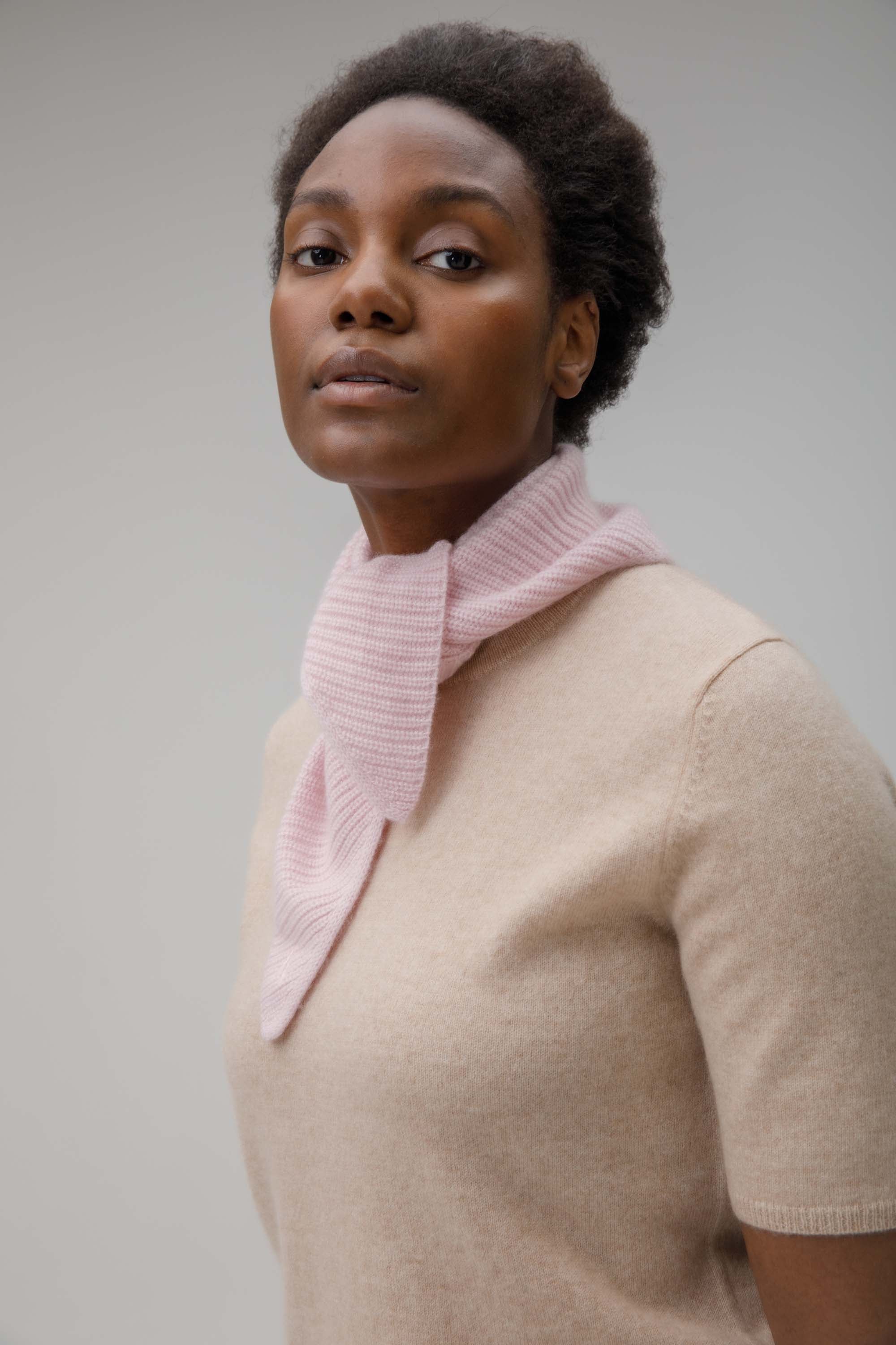 Knitted Cashmere Neck Tie - Pale Lilac - Image 2