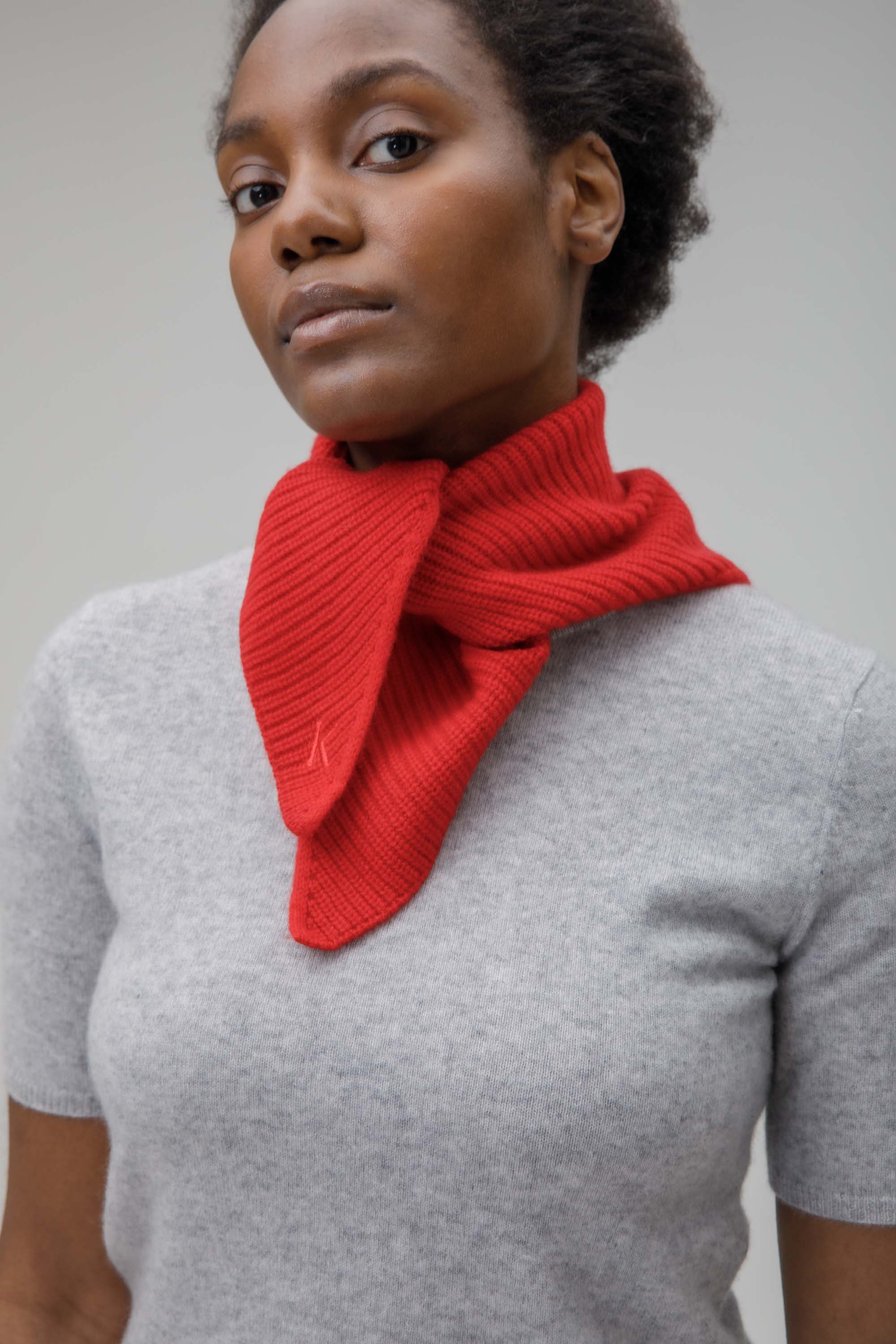 Knitted Cashmere Neck Tie - Red - Image 2