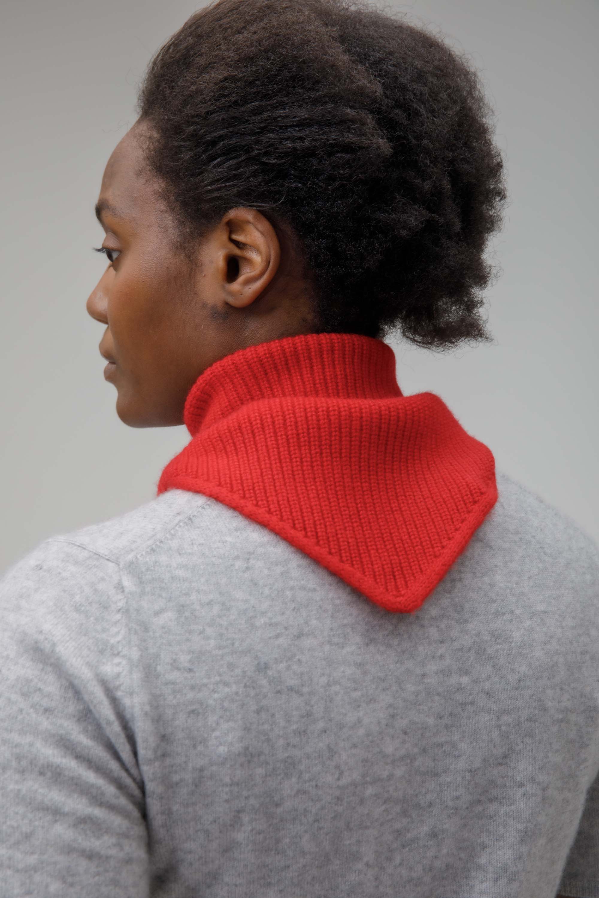 Knitted Cashmere Neck Tie - Red - Image 4