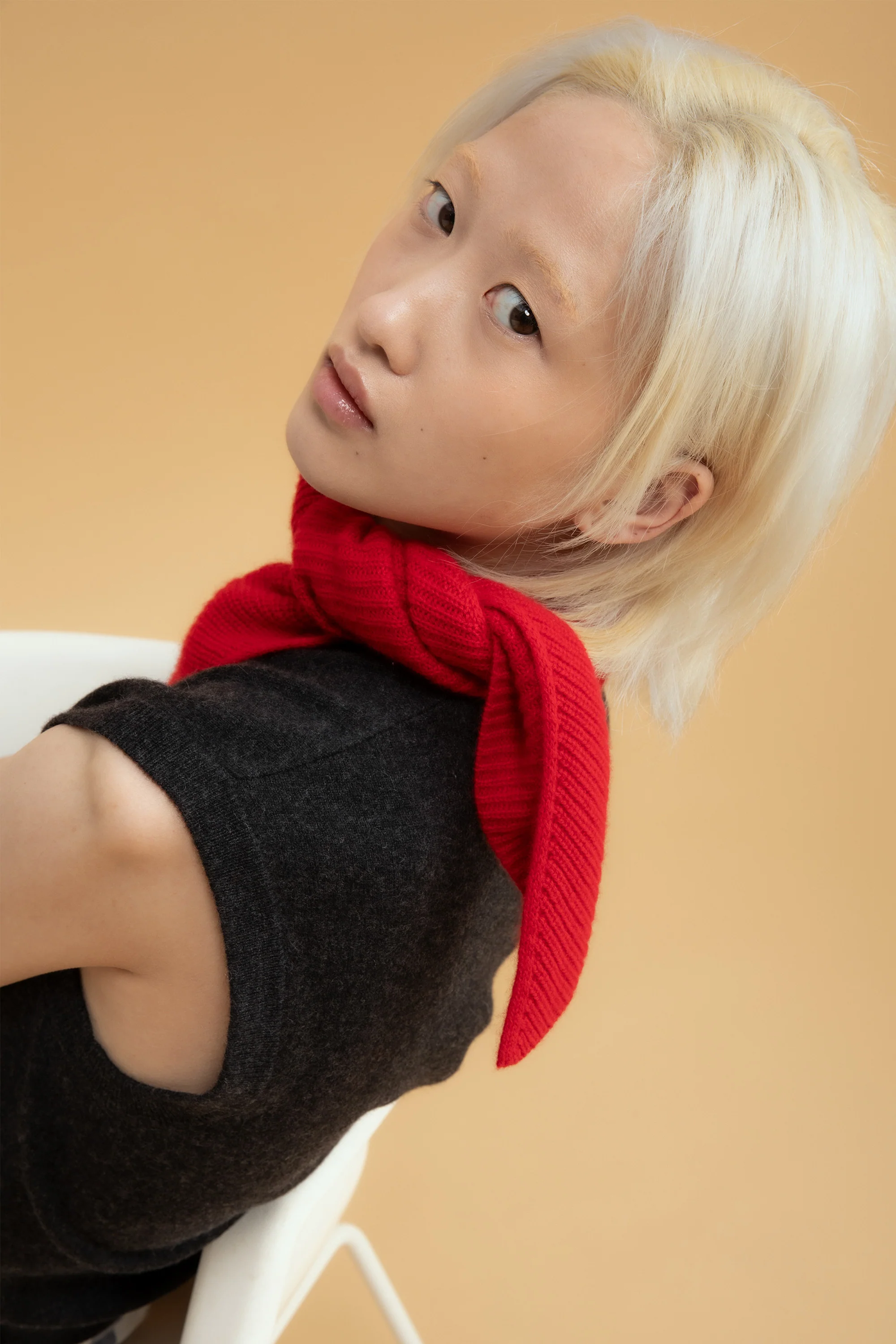 Knitted Cashmere Neck Tie - Red - Image 6
