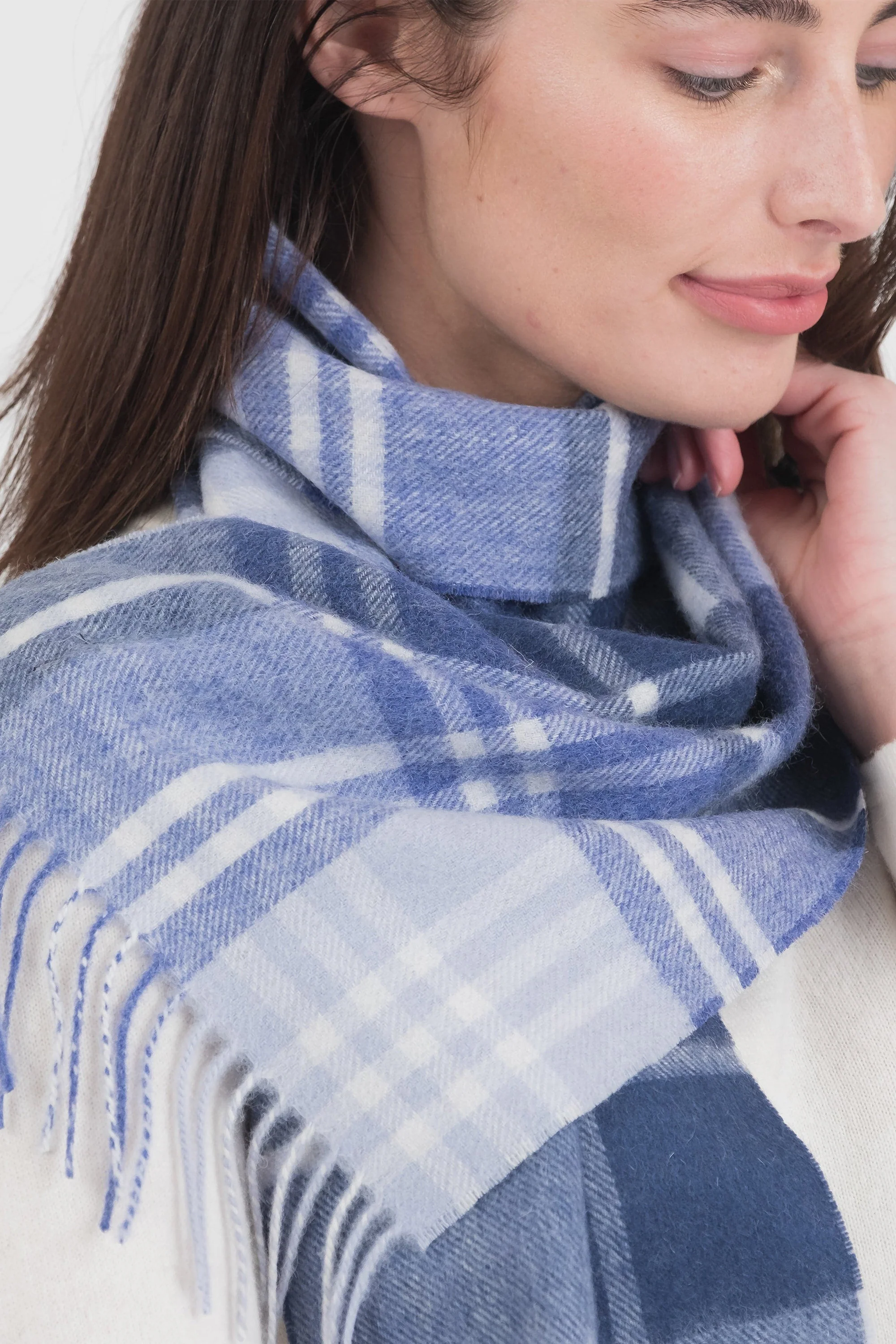 Square Check Lambswool Scarf - Blue Jk - Image 2