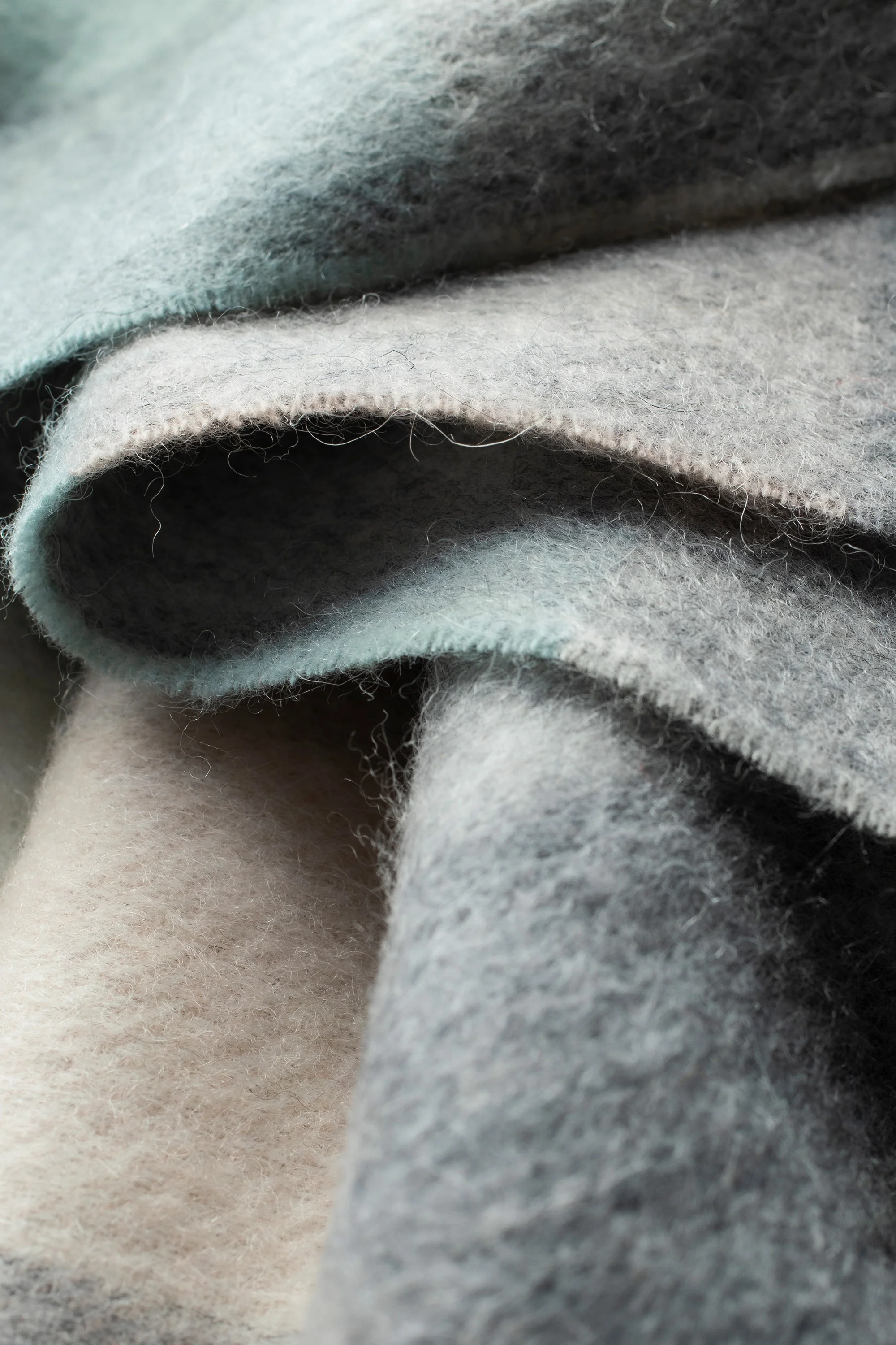 5 Square Check Lambswool Scarf - Brume - Image 4