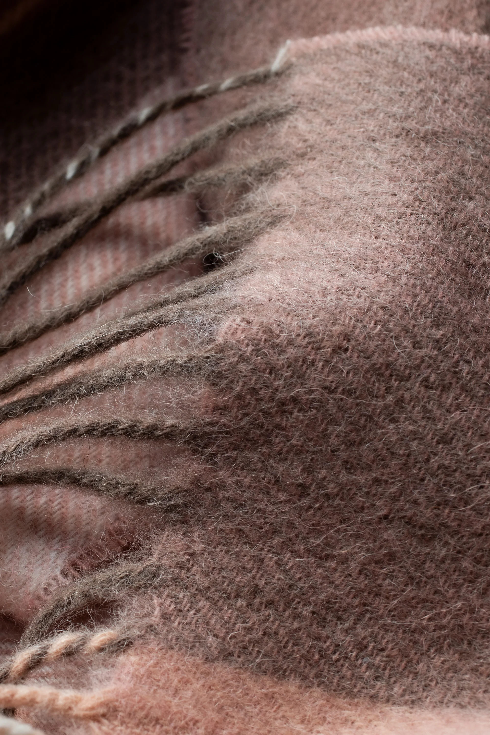 Contemporary Check Lambswool Scarf - Cameo - Image 4