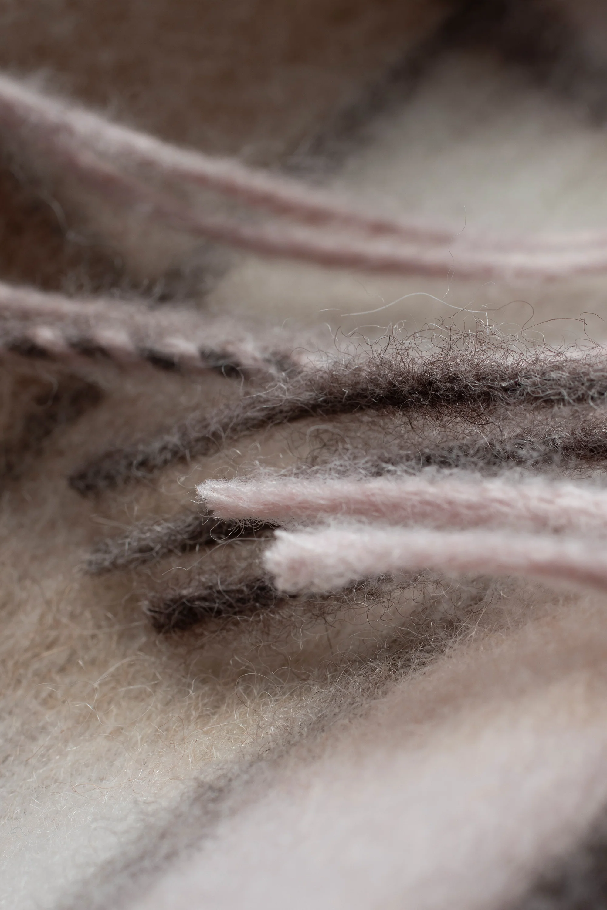 Square Check Lambswool Scarf - Natural - Image 4