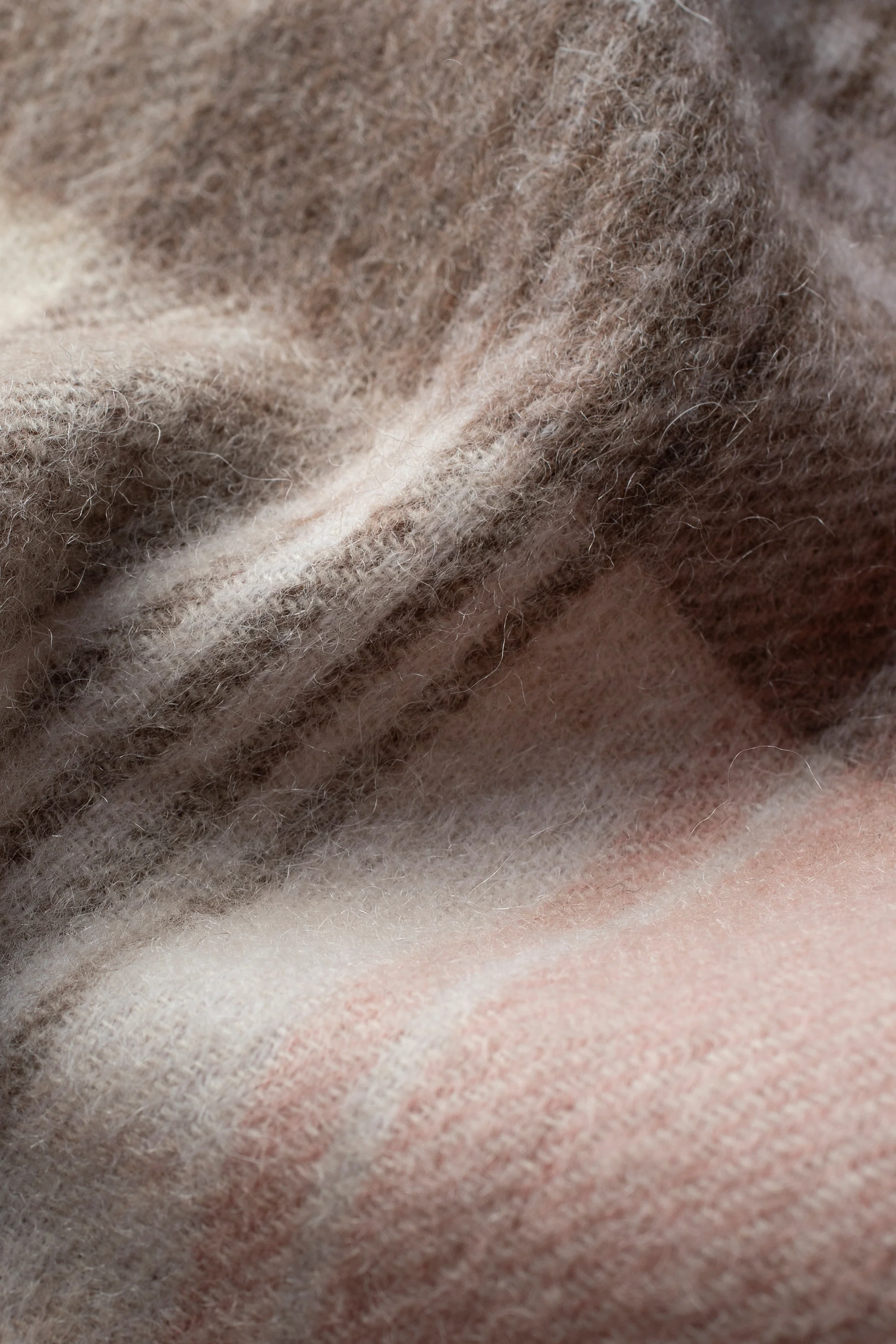Repeat Edge Lambswool Scarf - Natural - Image 4