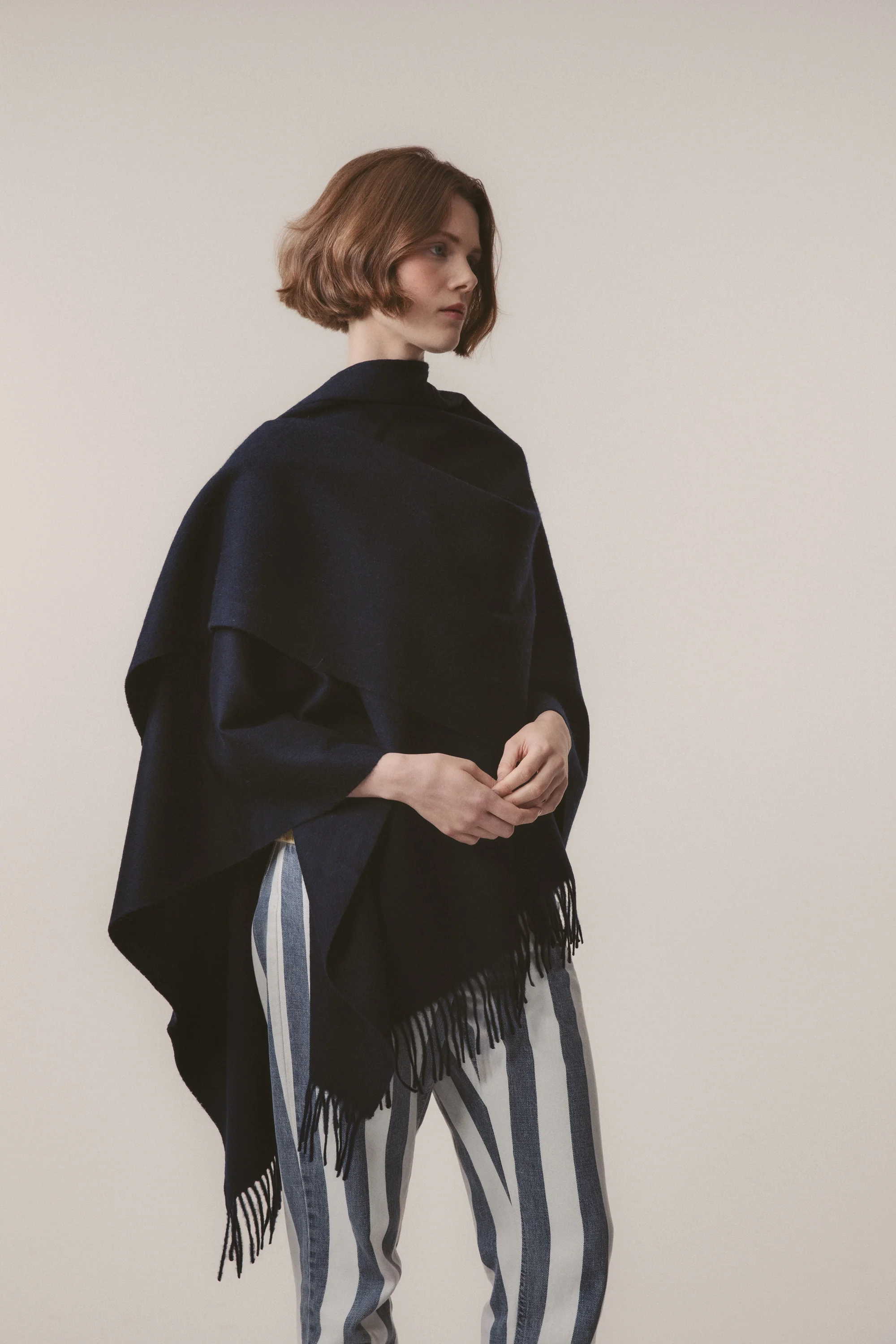 Solid Lambswool Wrap - Dark Navy