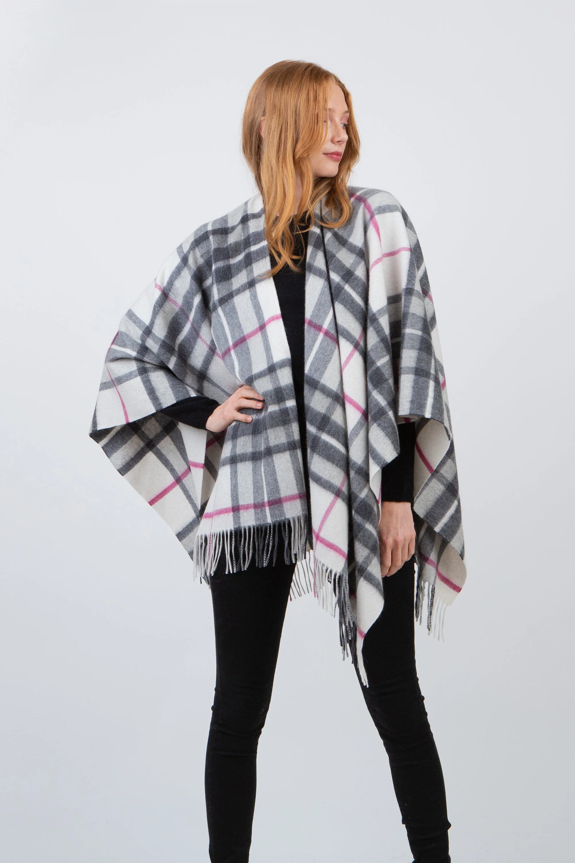 Scotty Thompson Lambswool Wrap - White - Image 2