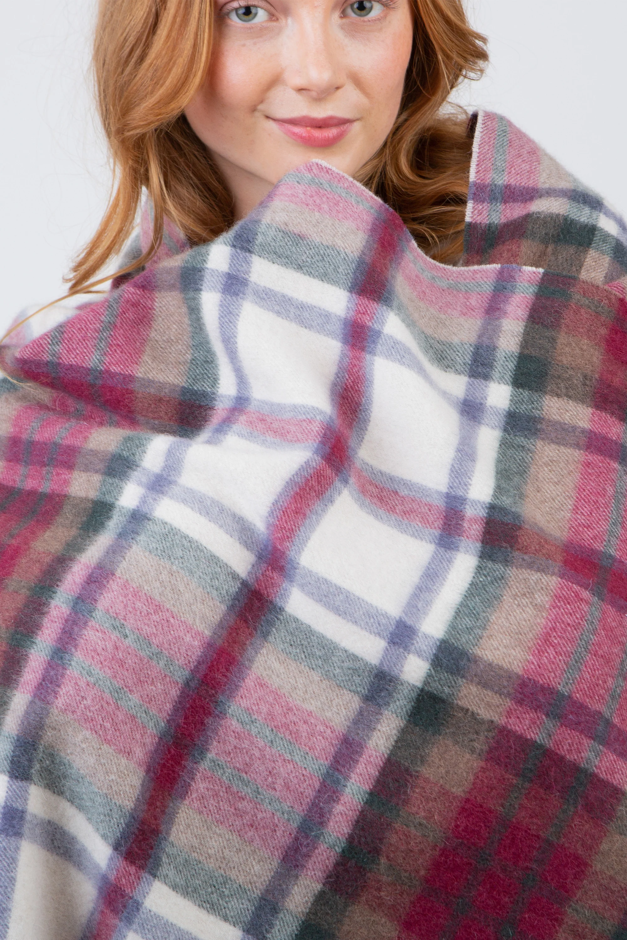 Heritage Tartan Lambswool Stole - Dress Mcduff - Image 11