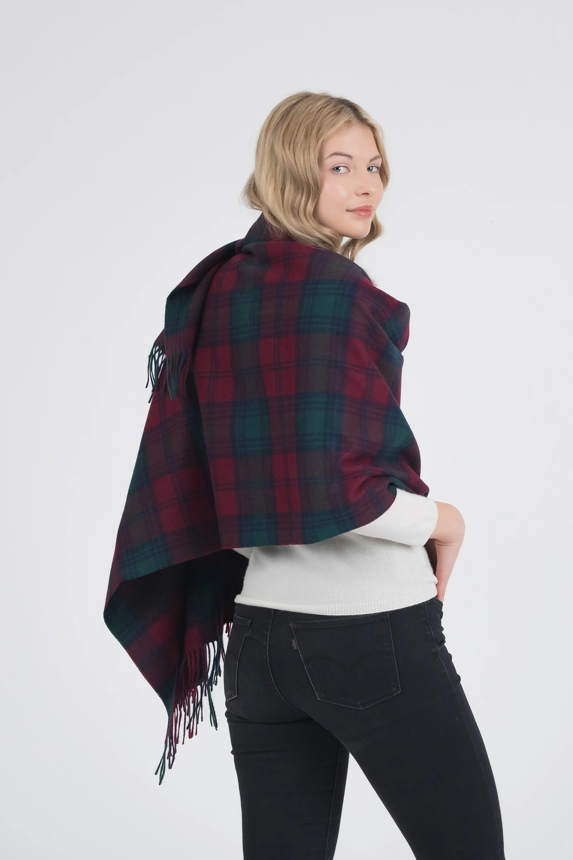 Heritage Tartan Lambswool Stole - Lindsay - Image 2