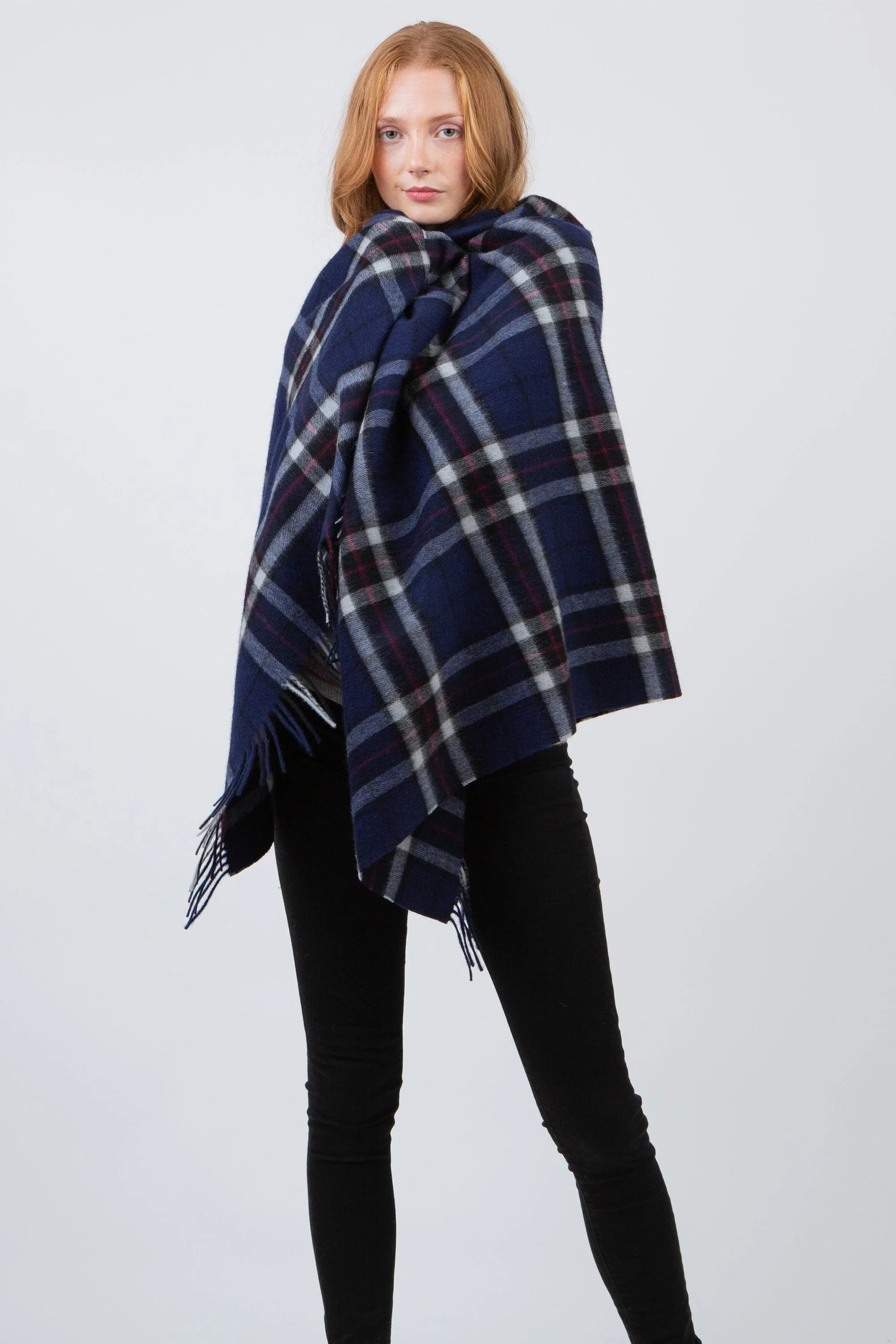 Scotty Thompson Lambswool Stole - Navy