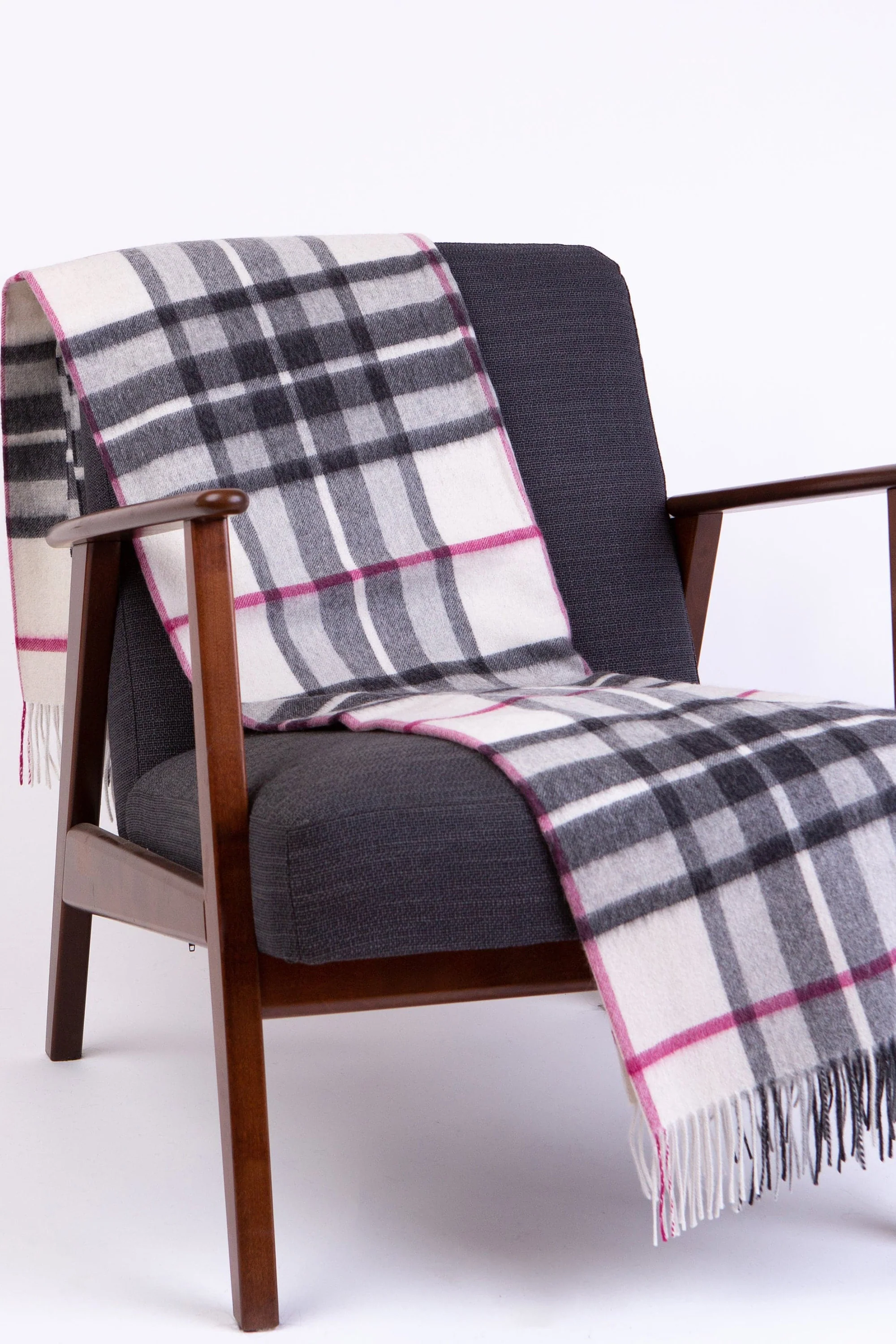 Lambswool Throw - White Scotty Thompson - Image 2