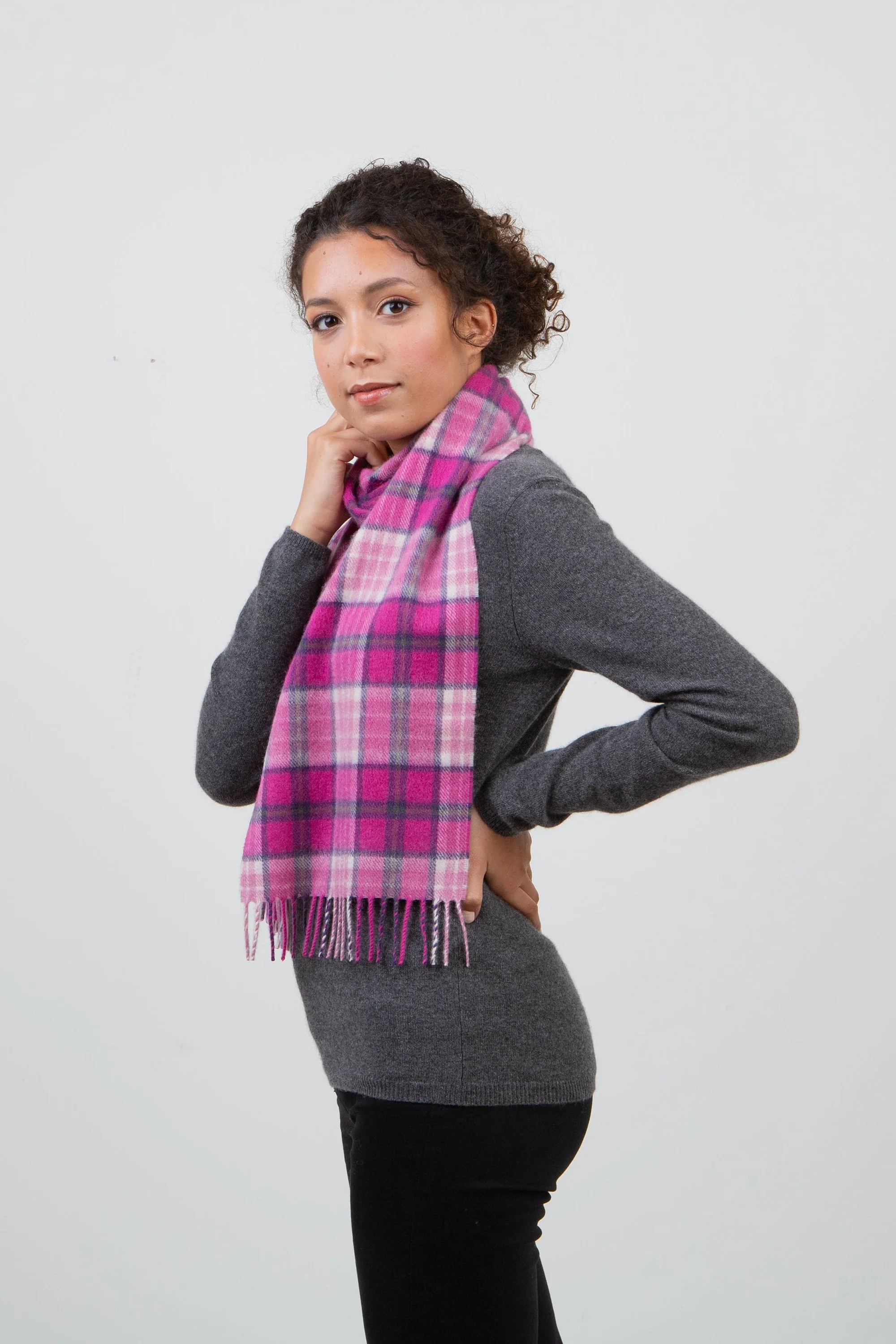 Made In Scotland Kiltane Billet Cashmere Scarf - Pink - Image 2