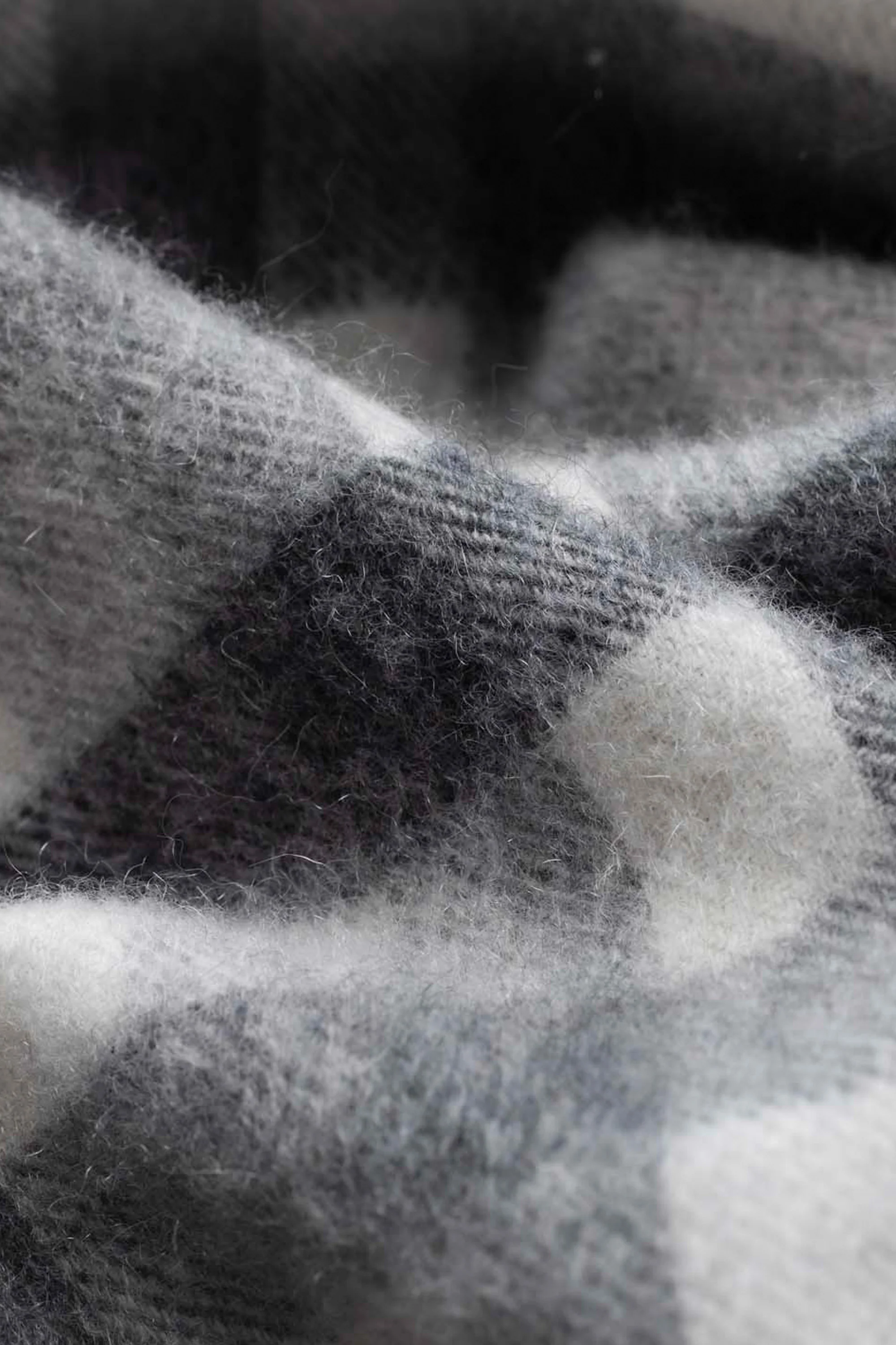 Made in Scotland Stepping Check Cashmere Scarf - Monochrome - Image 3