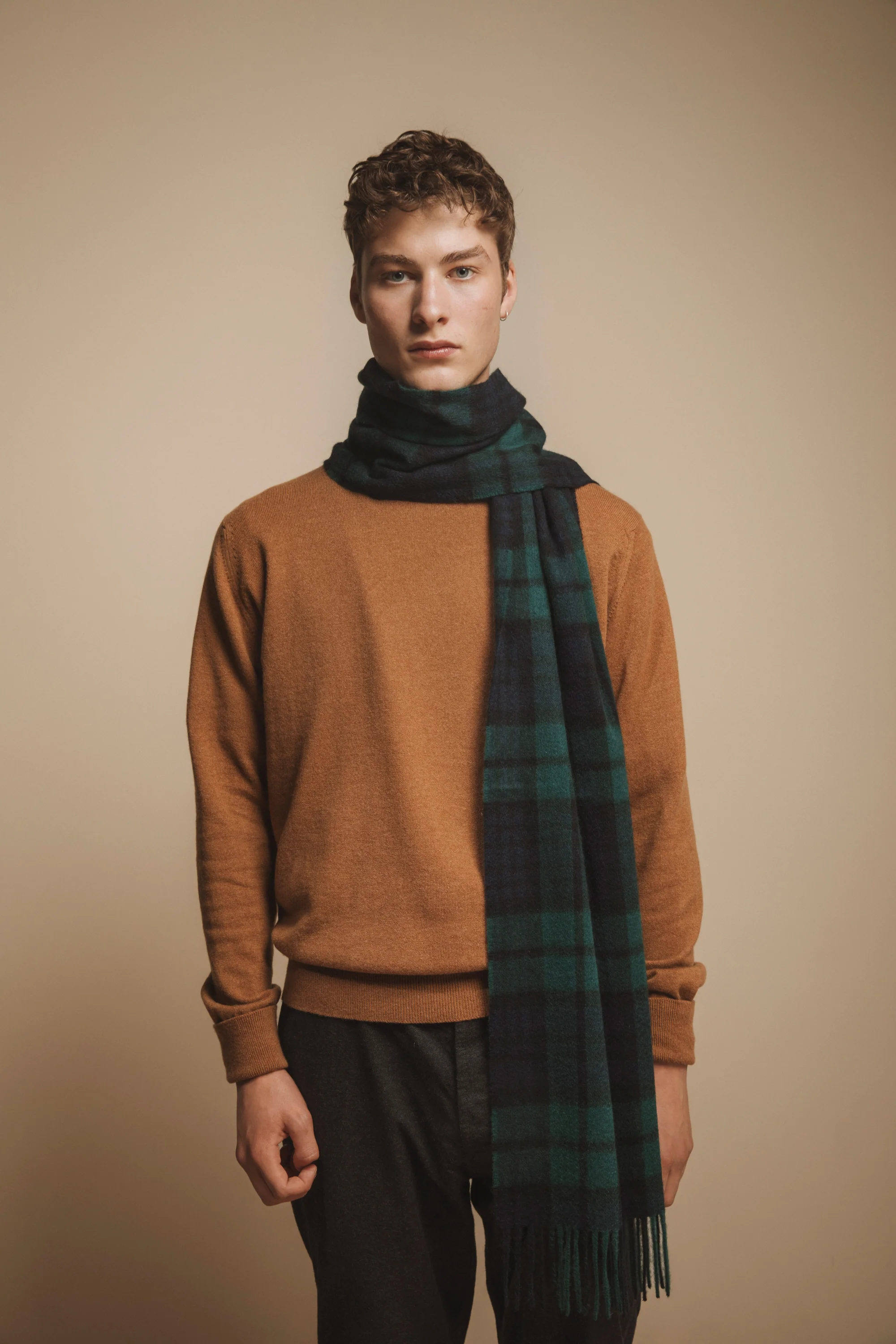 Made in Scotland Heritage Cashmere Wide Scarf - Blackwatch - Image 2