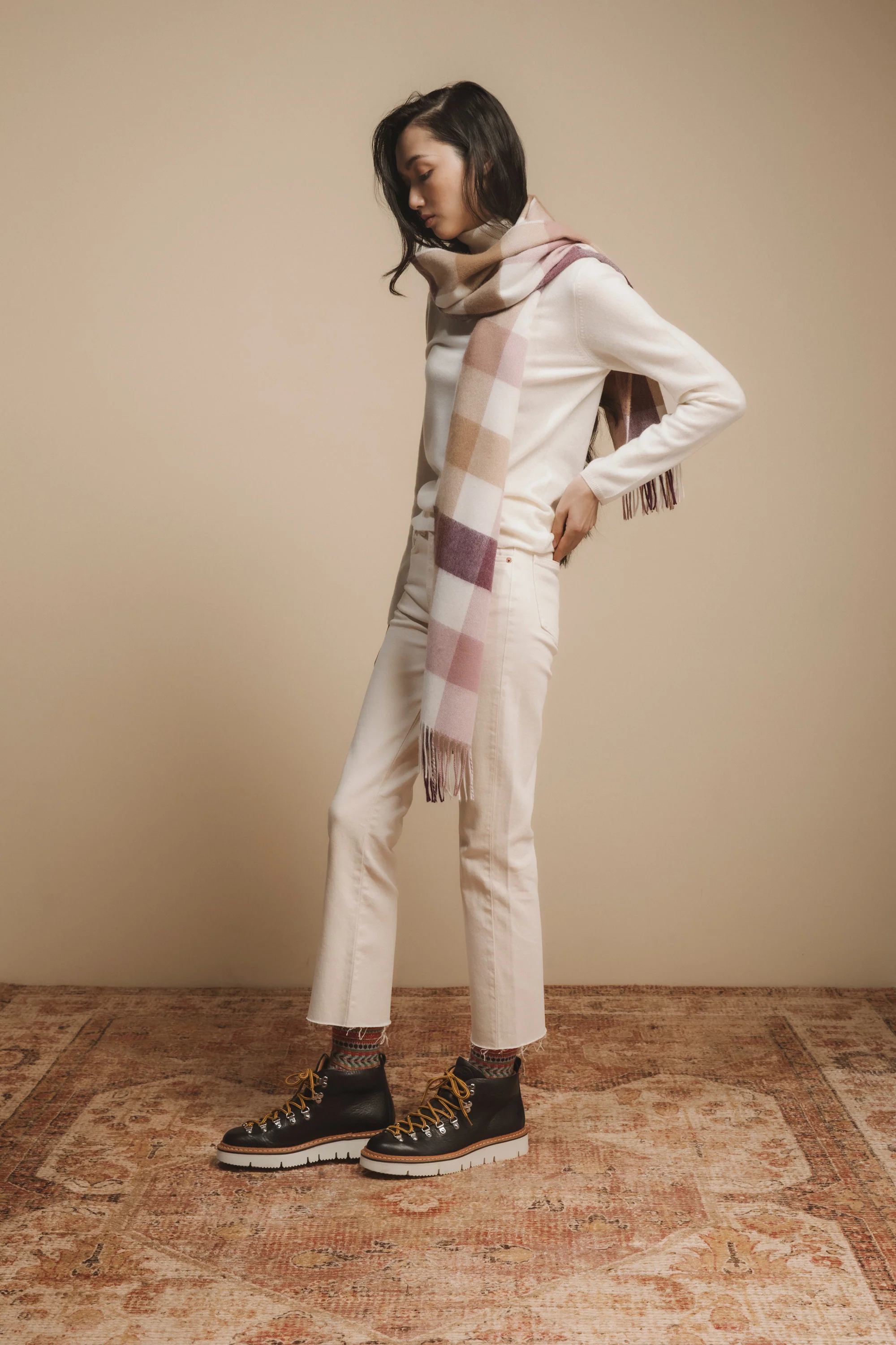 Made in Scotland 5 Square Check Cashmere Wide Scarf - Rhubarb Pink
