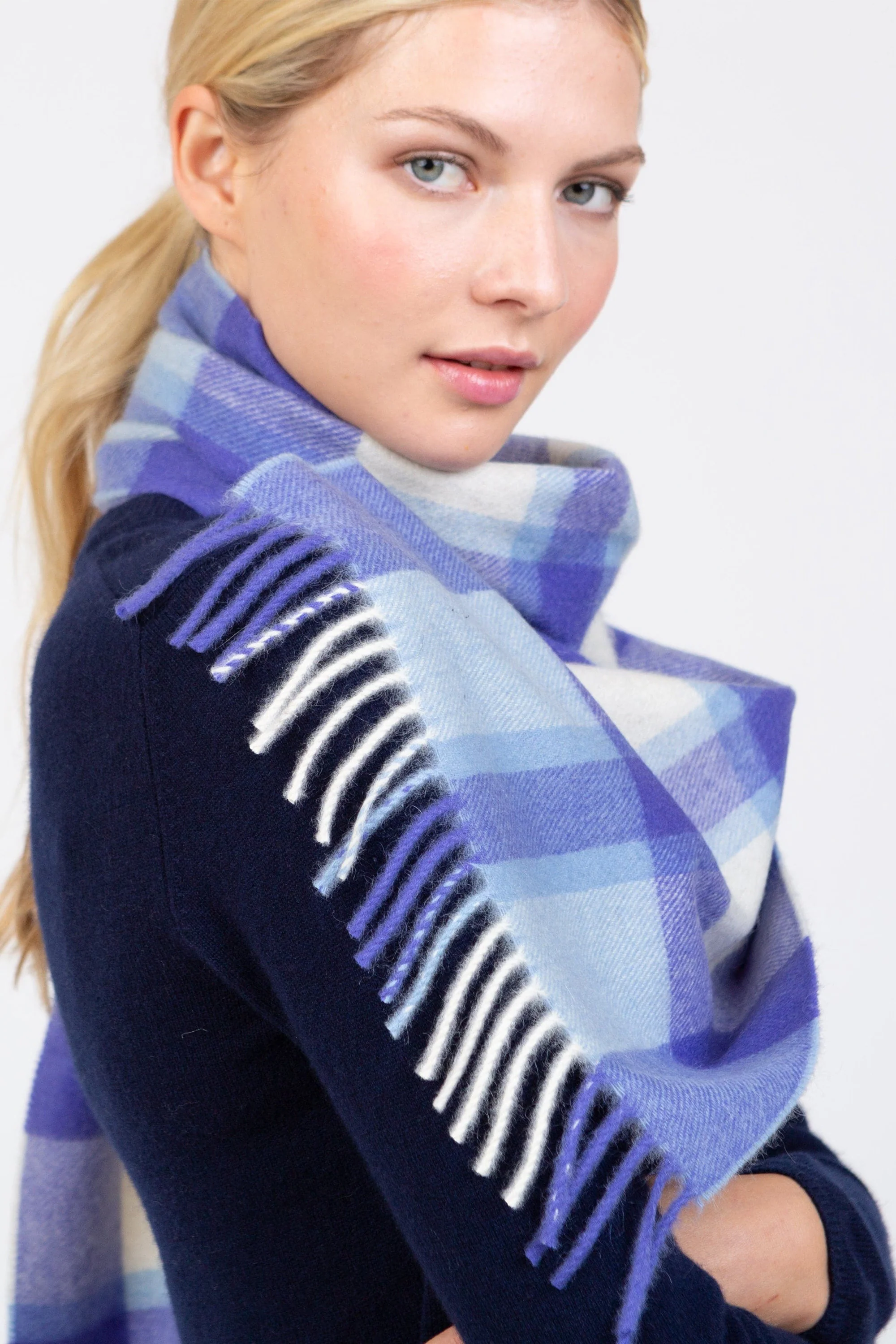 Made in Scotland Contemporary Exploded Thompson Wide Cashmere Scarf - Blue - Image 4