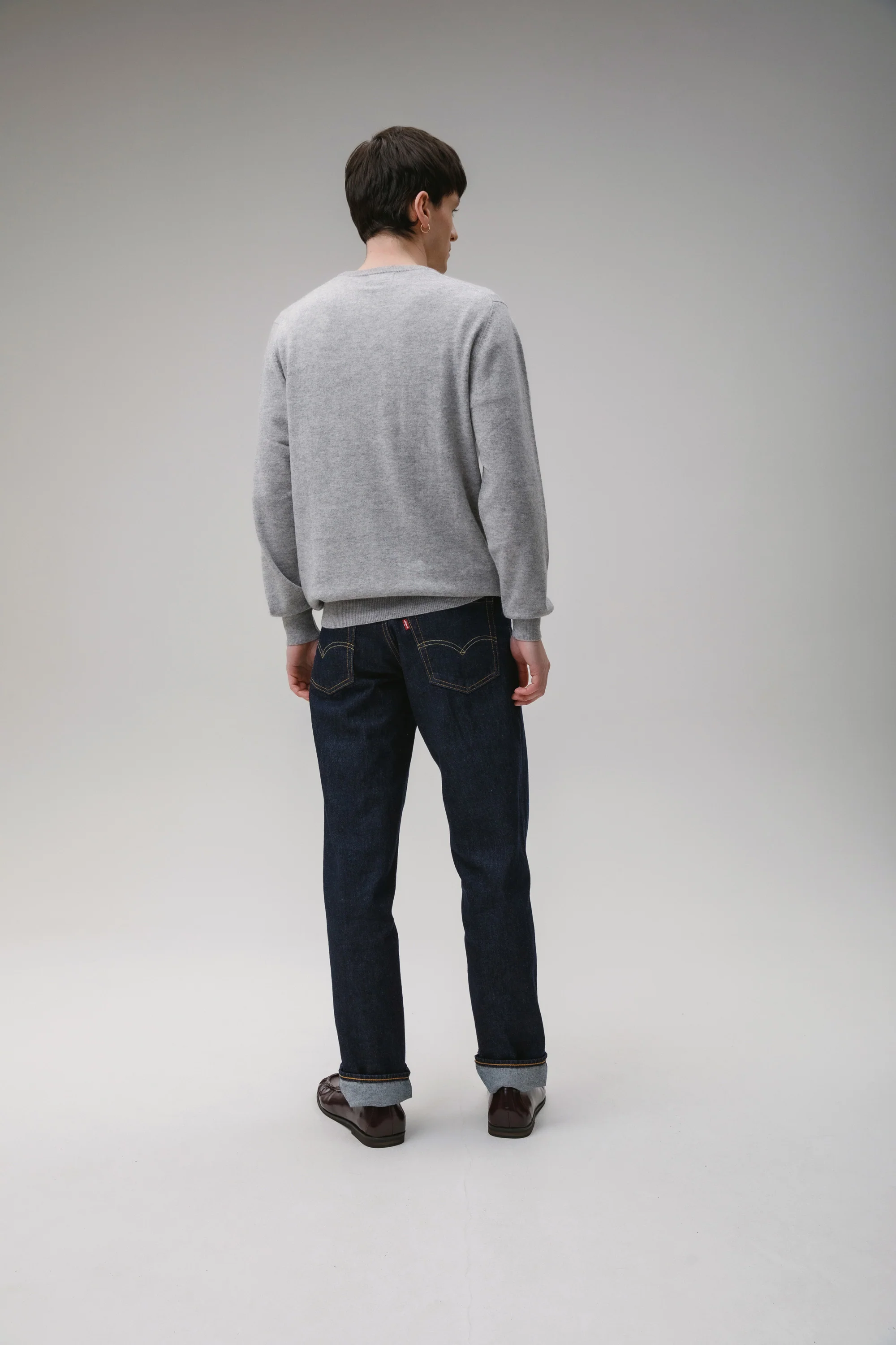 Men's Cashmere Crew Neck Jumper - Light Grey - Image 3