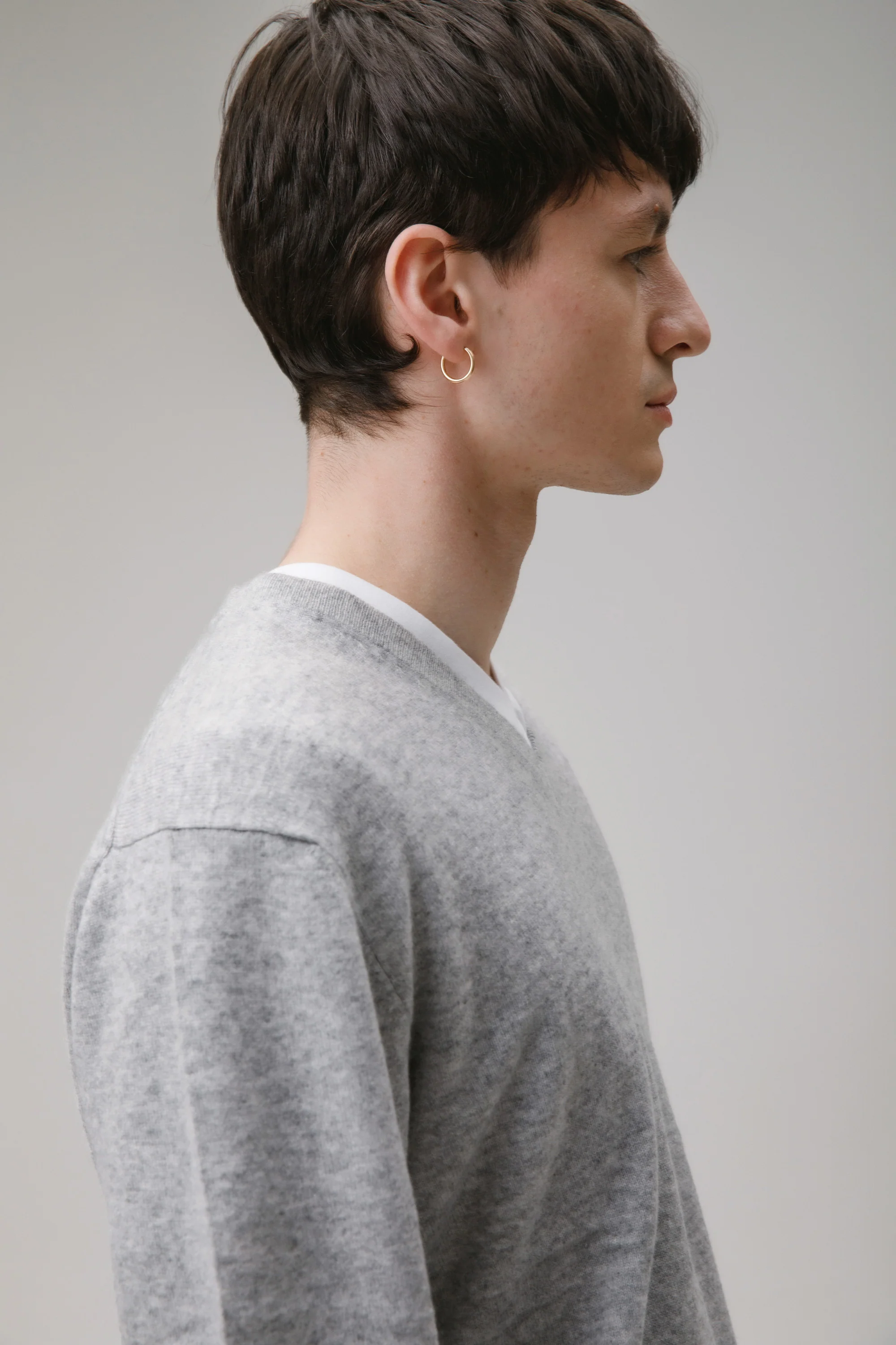 Men's Cashmere V Neck Jumper - Light Grey - Image 4
