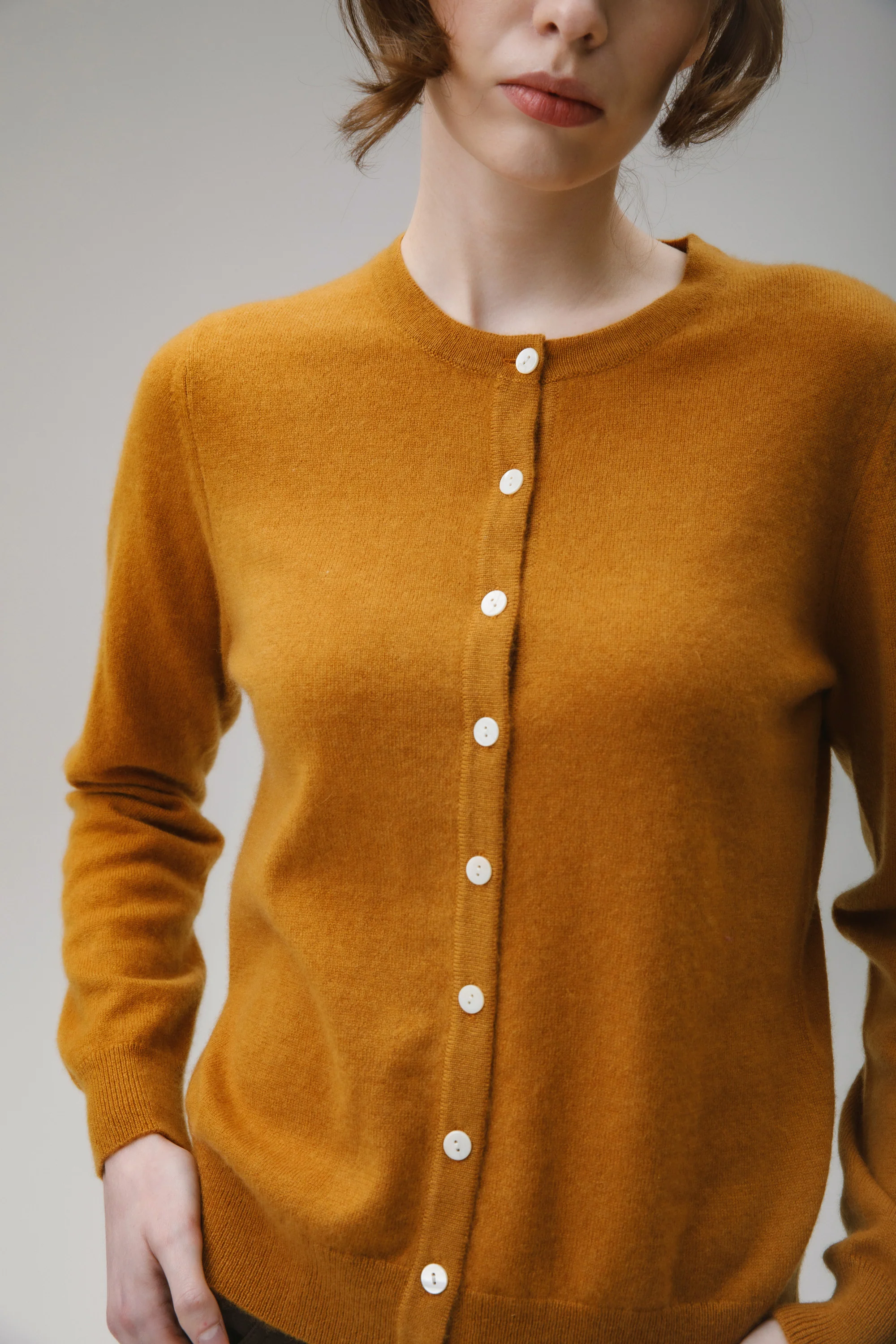 Morningside Cashmere Cardigan - Amber Haze - Image 6