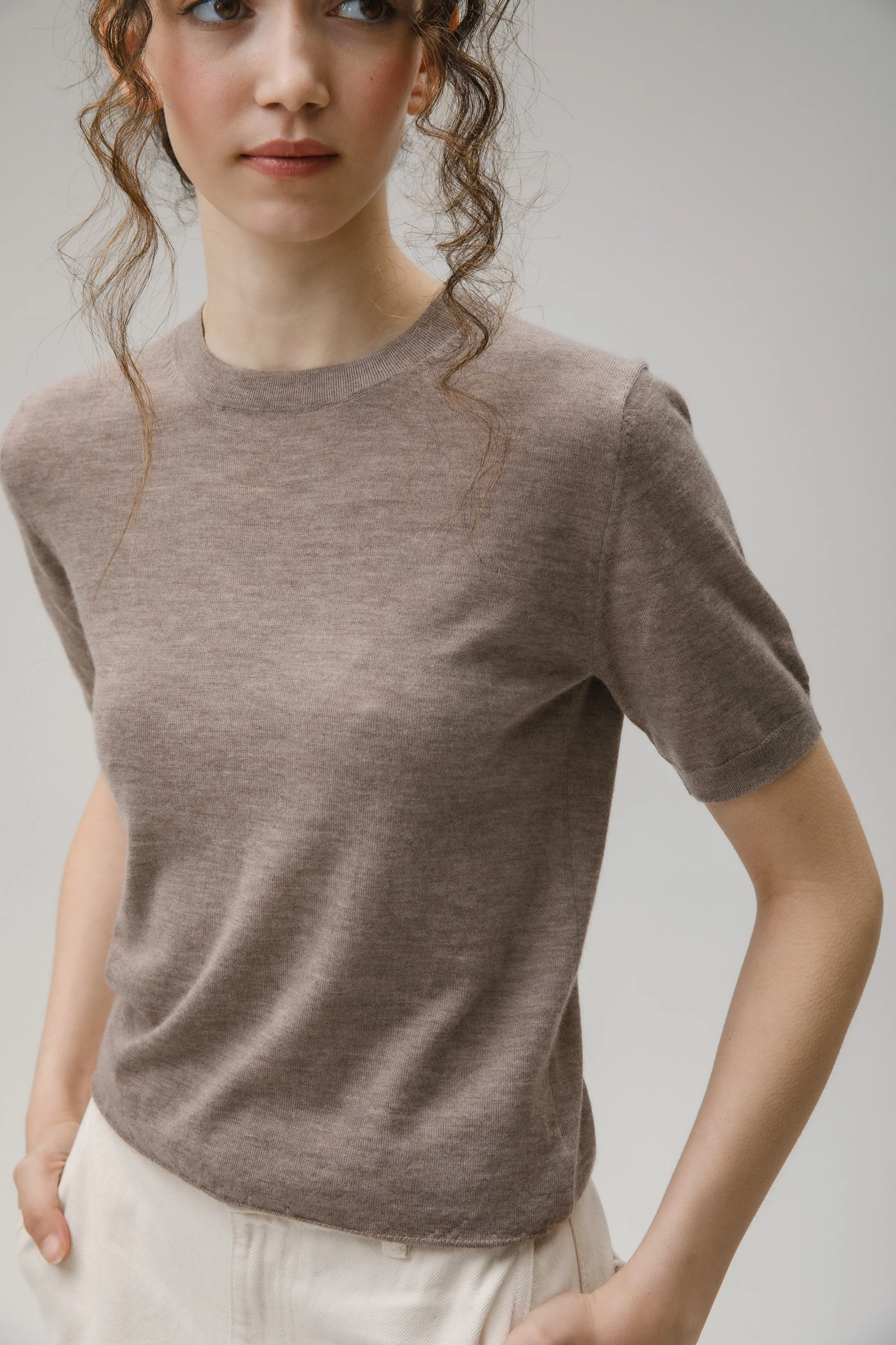 Stockbridge Cashmere T-Shirt - Taupe - Image 2