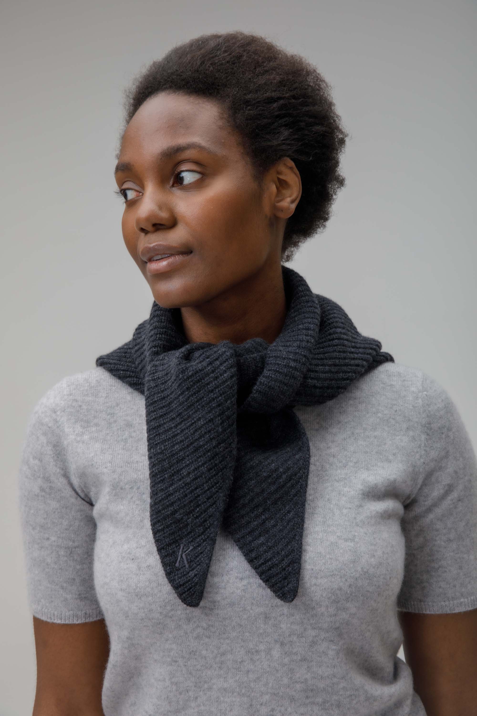 Triangle Knitted Cashmere Scarf - Charcoal